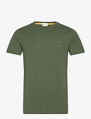 GANT - CONTRAST LOGO SS T-SHIRT - short-sleeved t-shirts - pine green - 0