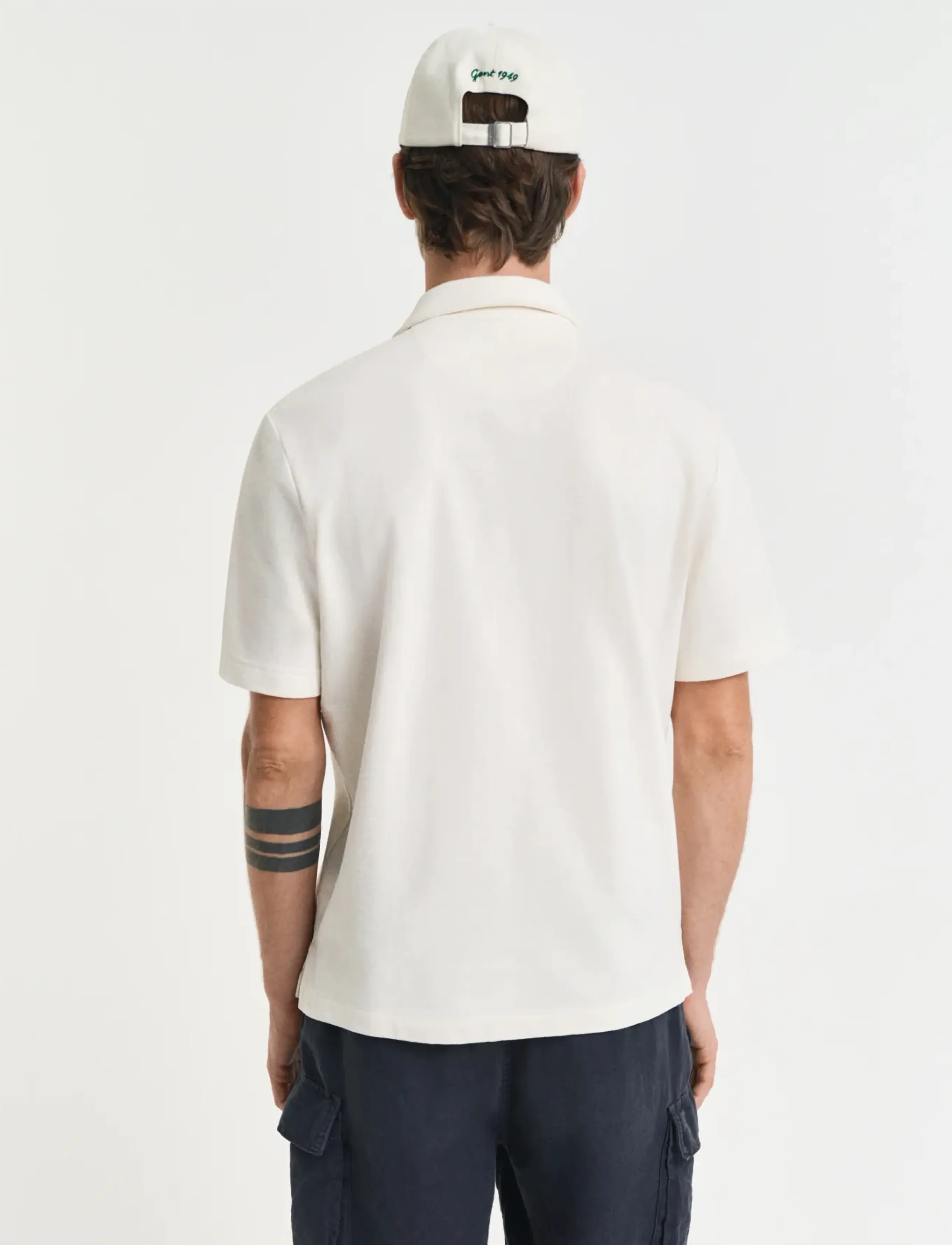 Gant - TEXTURED SS SHIRT - kortärmade skjortor - cream - 2