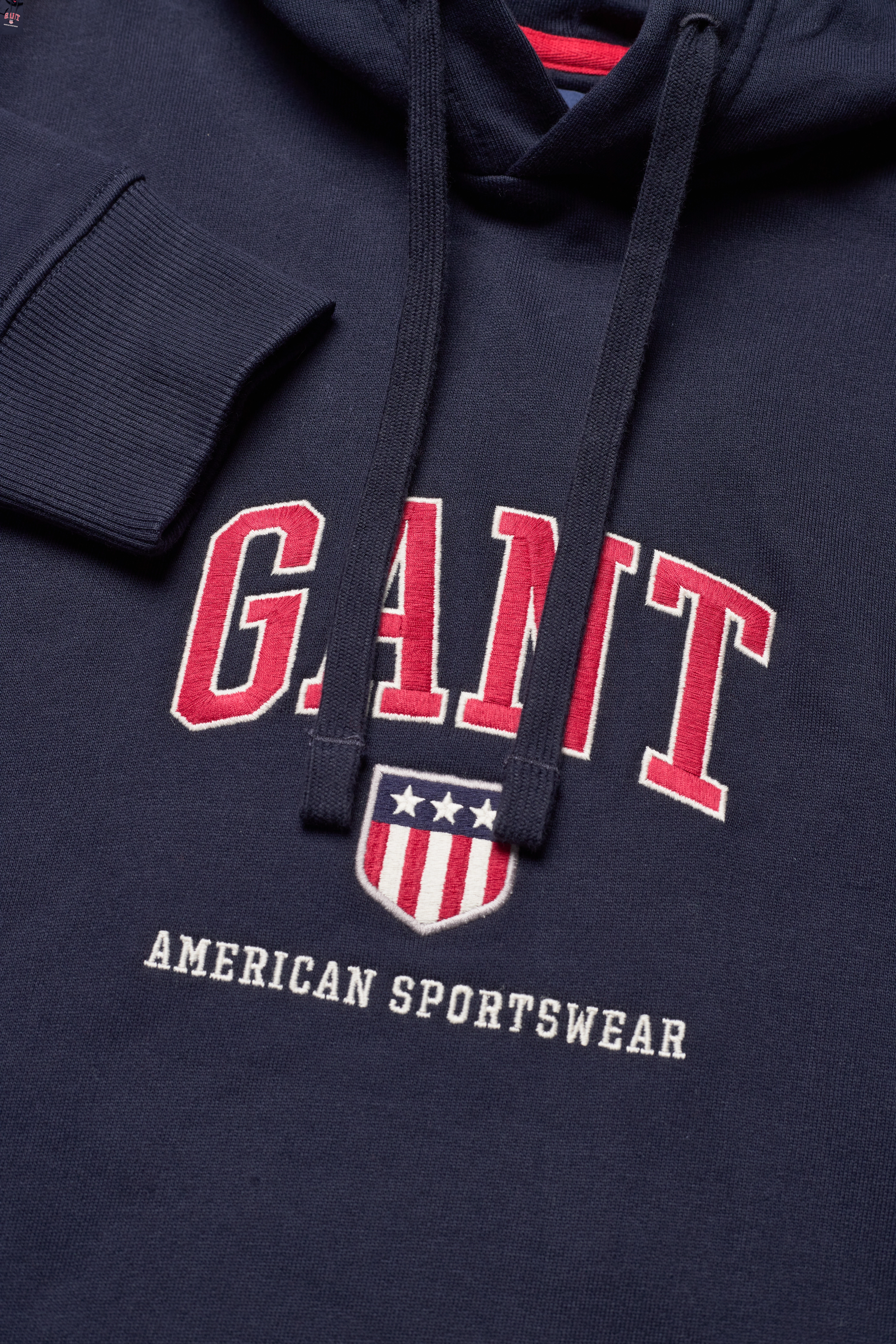 GANT - D.2 RETRO SHIELD SWEAT HOODIE - evening blue - 2