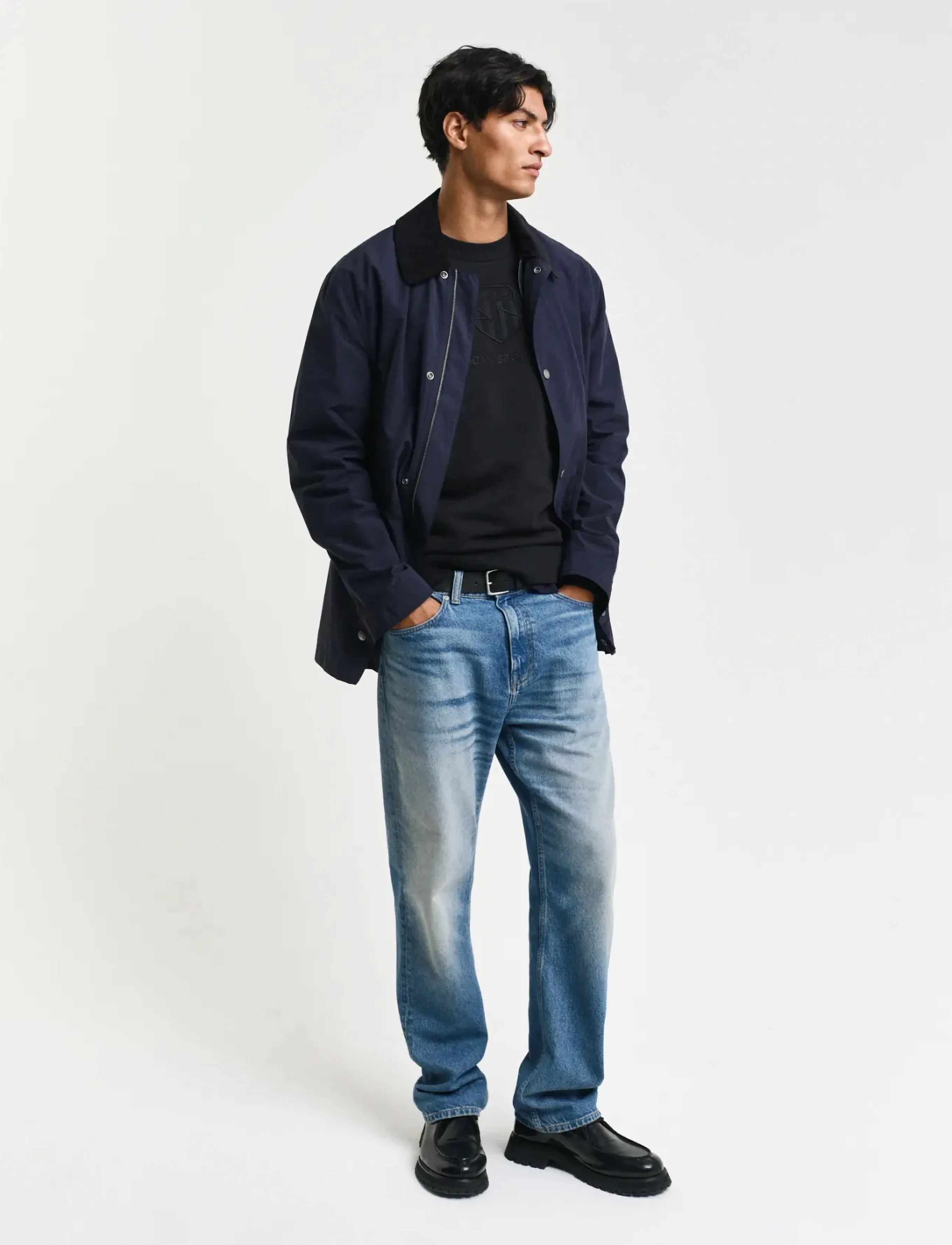 Gant - REG TONAL SHIELD C-NECK SWEAT - vacation essentials - black - 5