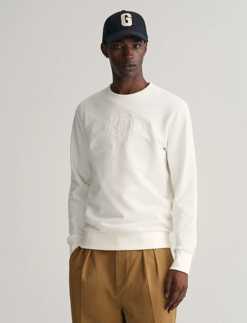 GANT - REG TONAL SHIELD C-NECK SWEAT - sweats - eggshell - 0