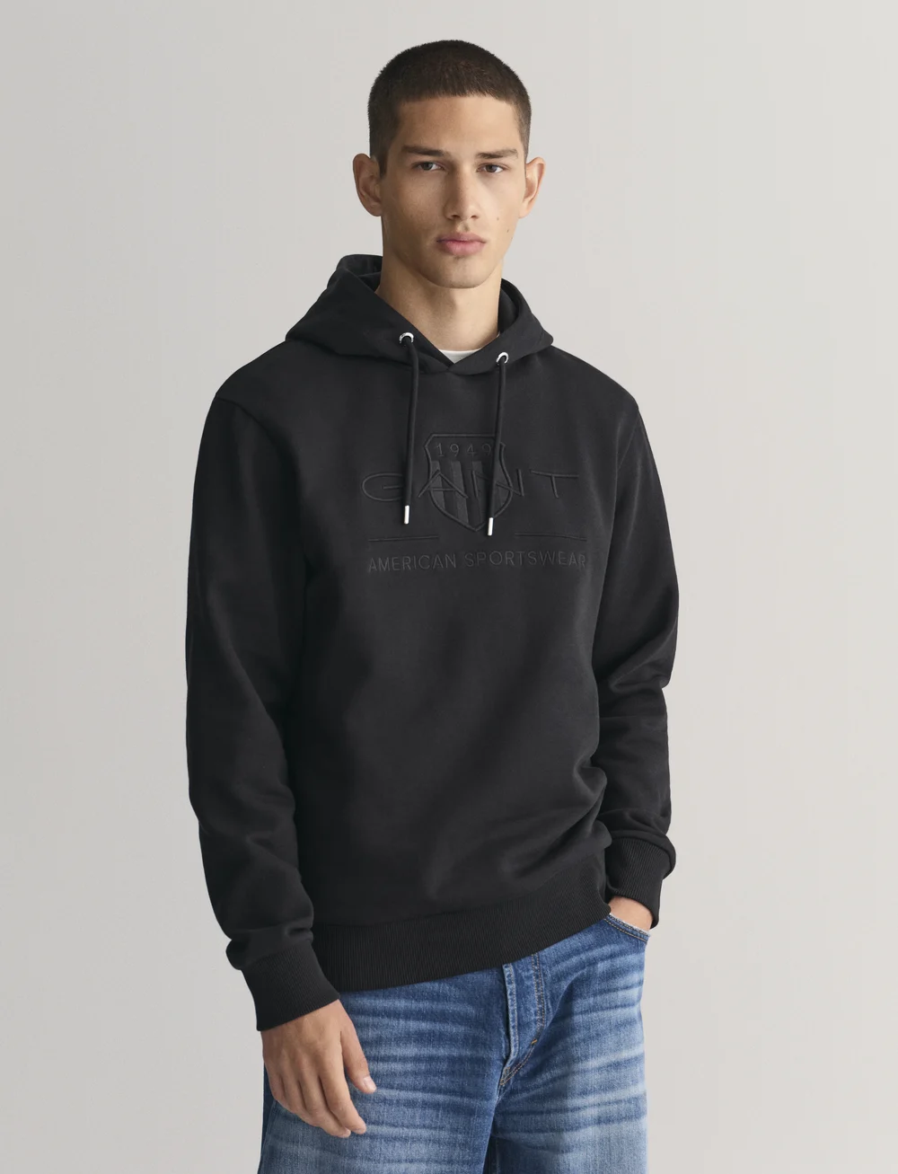 GANT - REG TONAL SHIELD HOODIE - hoodies - black - 0