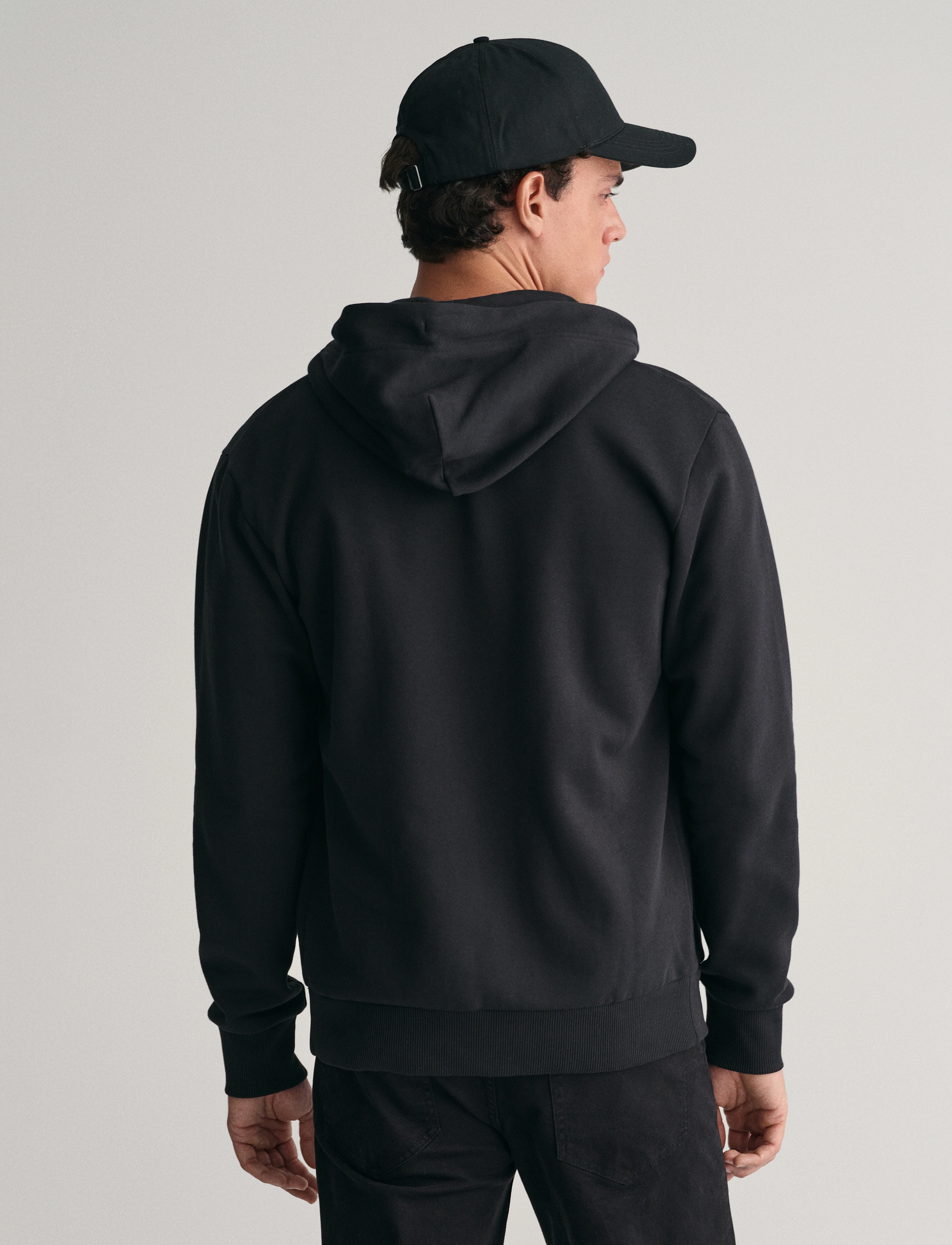 GANT - REG TONAL SHIELD FULL ZIP HOODIE - black - 3