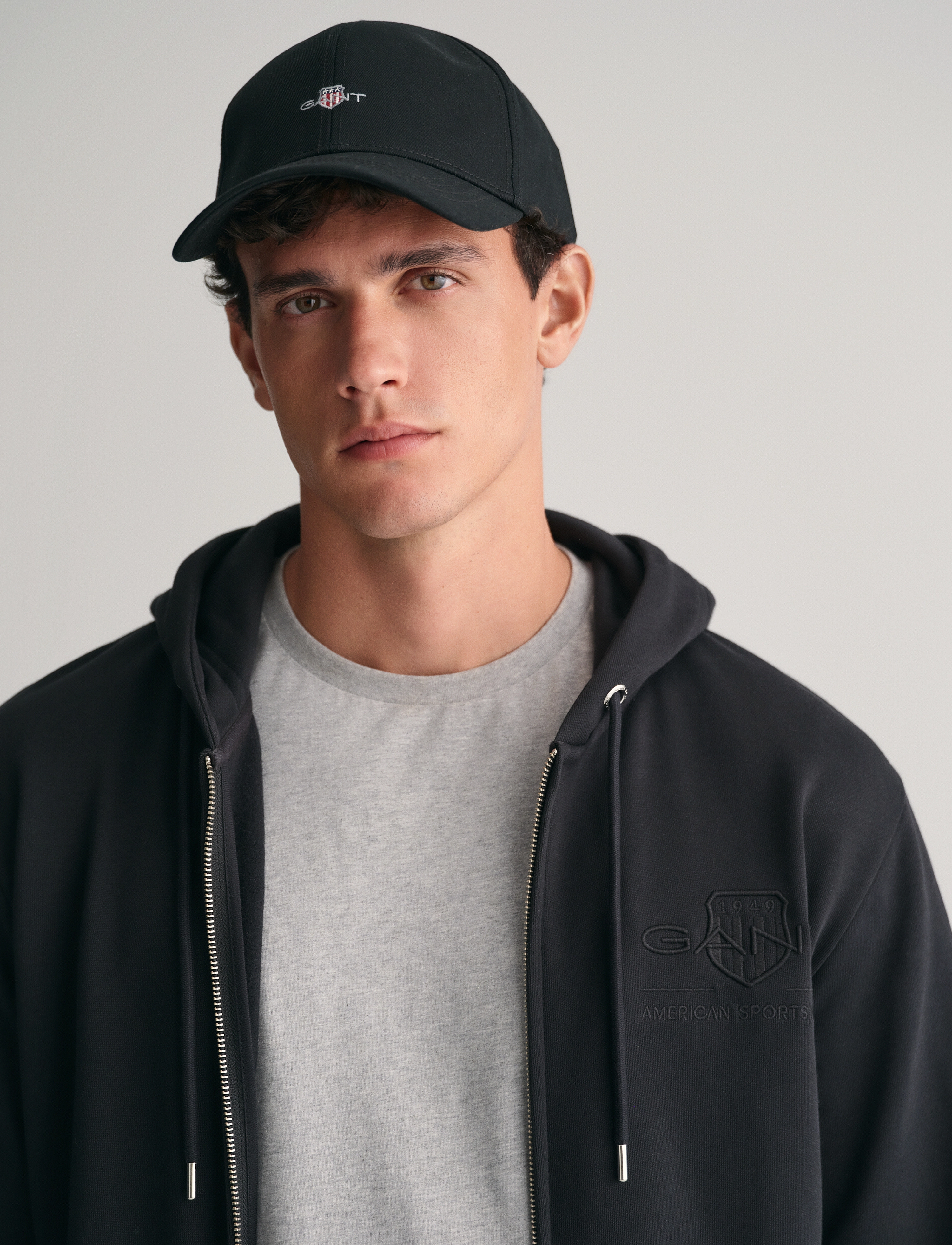 GANT - REG TONAL SHIELD FULL ZIP HOODIE - black - 4
