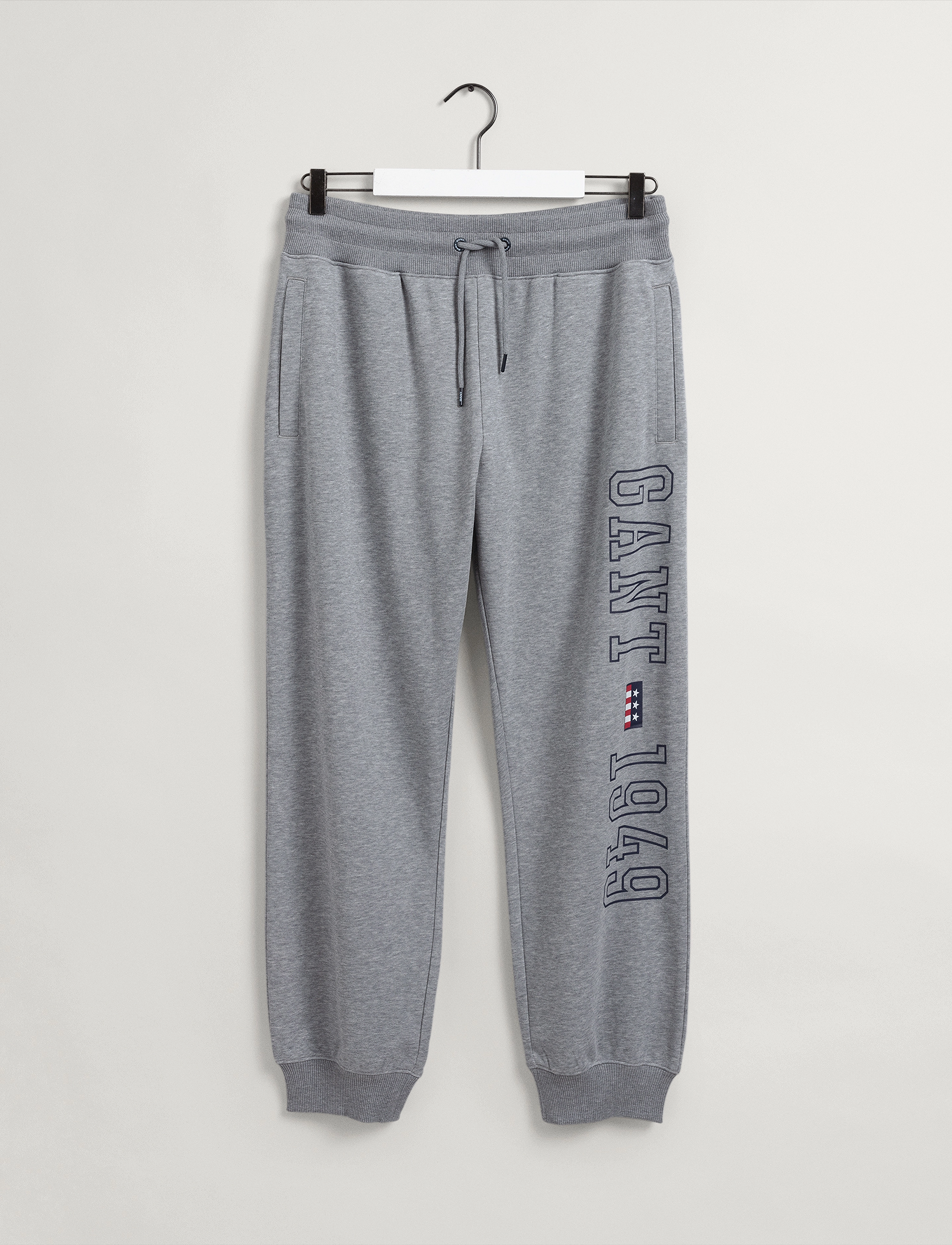 GANT - D.2 RETRO SHIELD SWEATPANTS - grey melange - 5