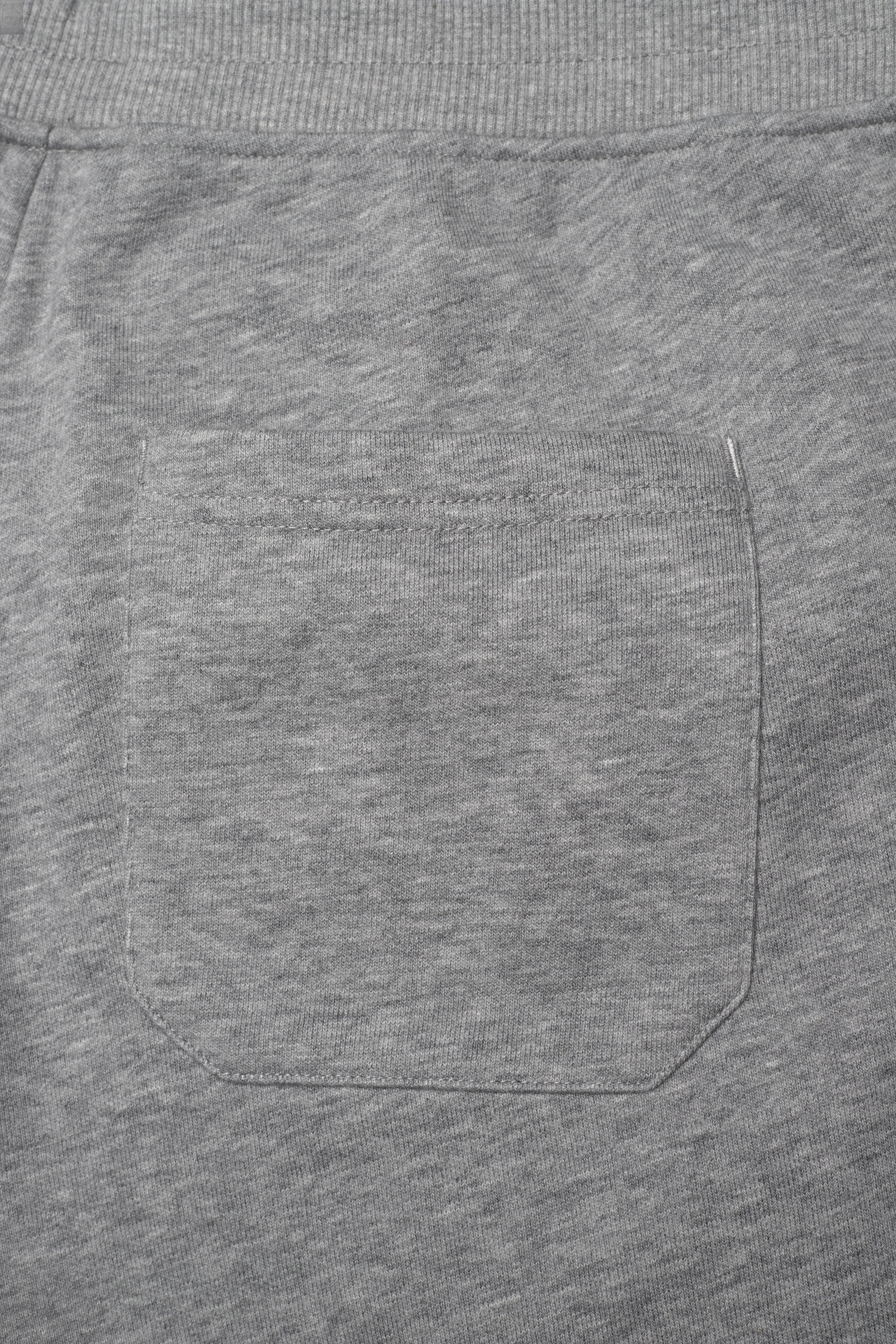 GANT - D.2 RETRO SHIELD SWEATPANTS - grey melange - 4