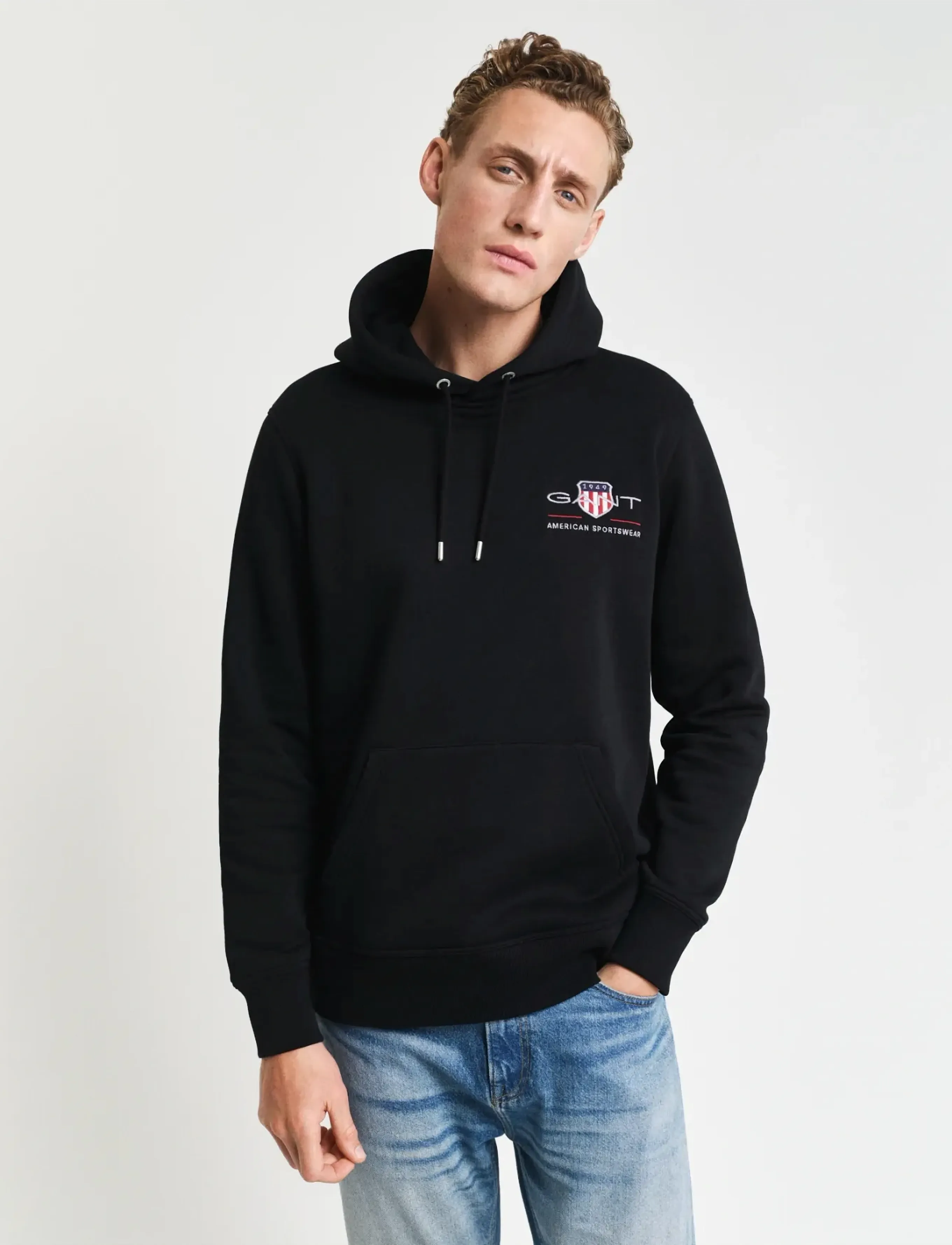 GANT REG MEDIUM ARCHIVE SHIELD HOODIE - Kläder - BLACK / black