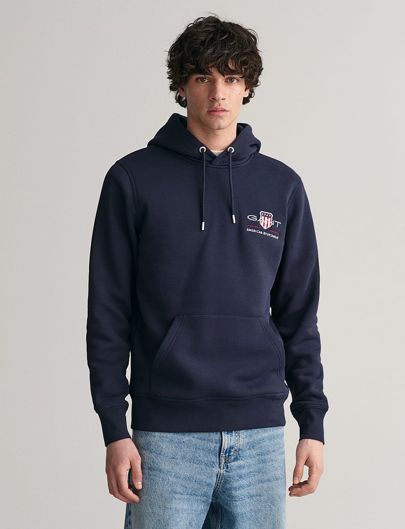 GANT - REG MEDIUM ARCHIVE SHIELD HOODIE - hættetrøjer - evening blue - 0