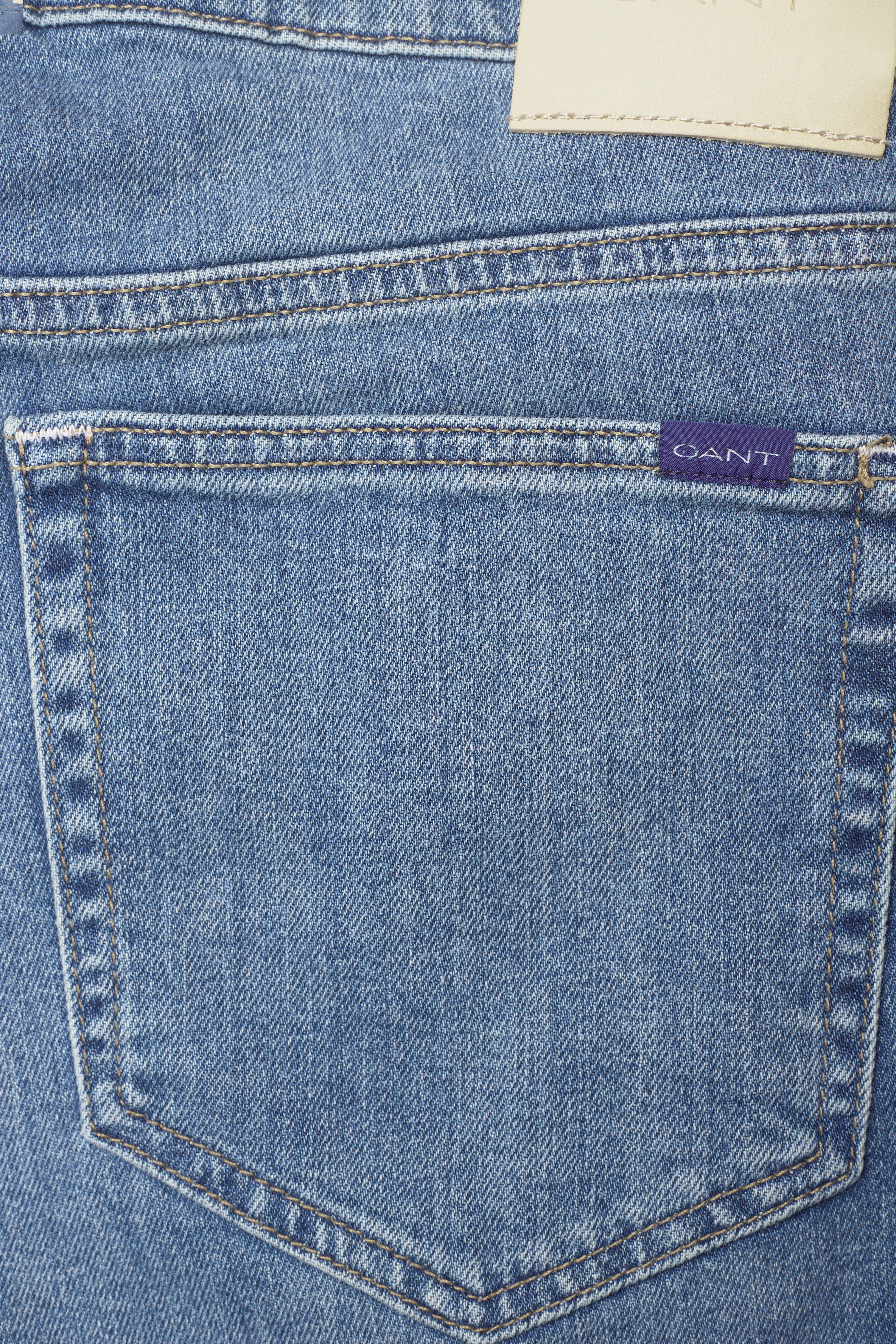 GANT - ARLEY GANT JEANS SHORTS - mid blue worn in - 4