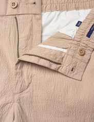GANT - SEERSUCKER SHORTS - casual shorts - dry sand - 3