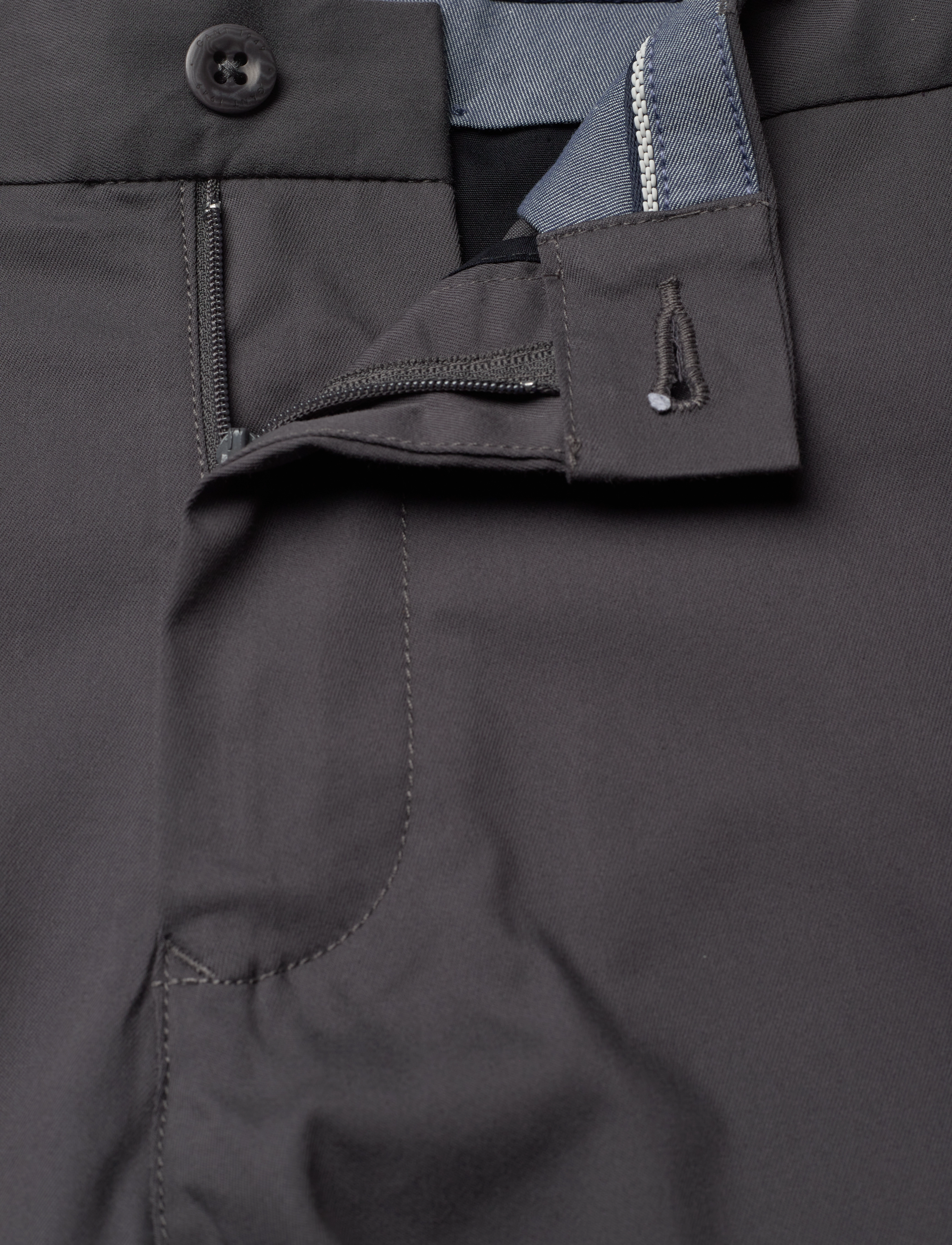 Gant - SLIM SPORTS SHORTS - casual shorts - antracite - 3