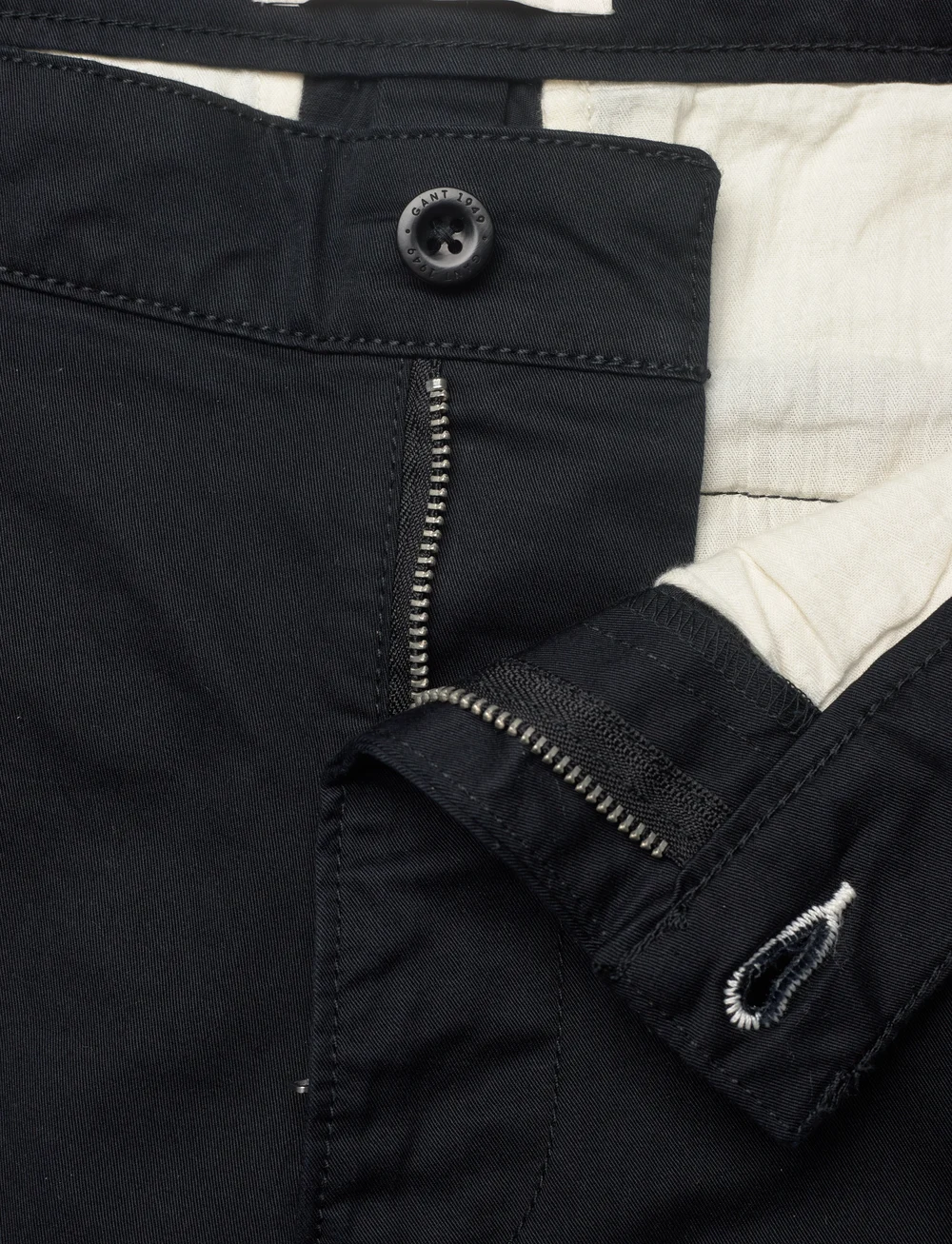 GANT - RELAXED TWILL CARGO SHORTS - cargo shorts - black - 3