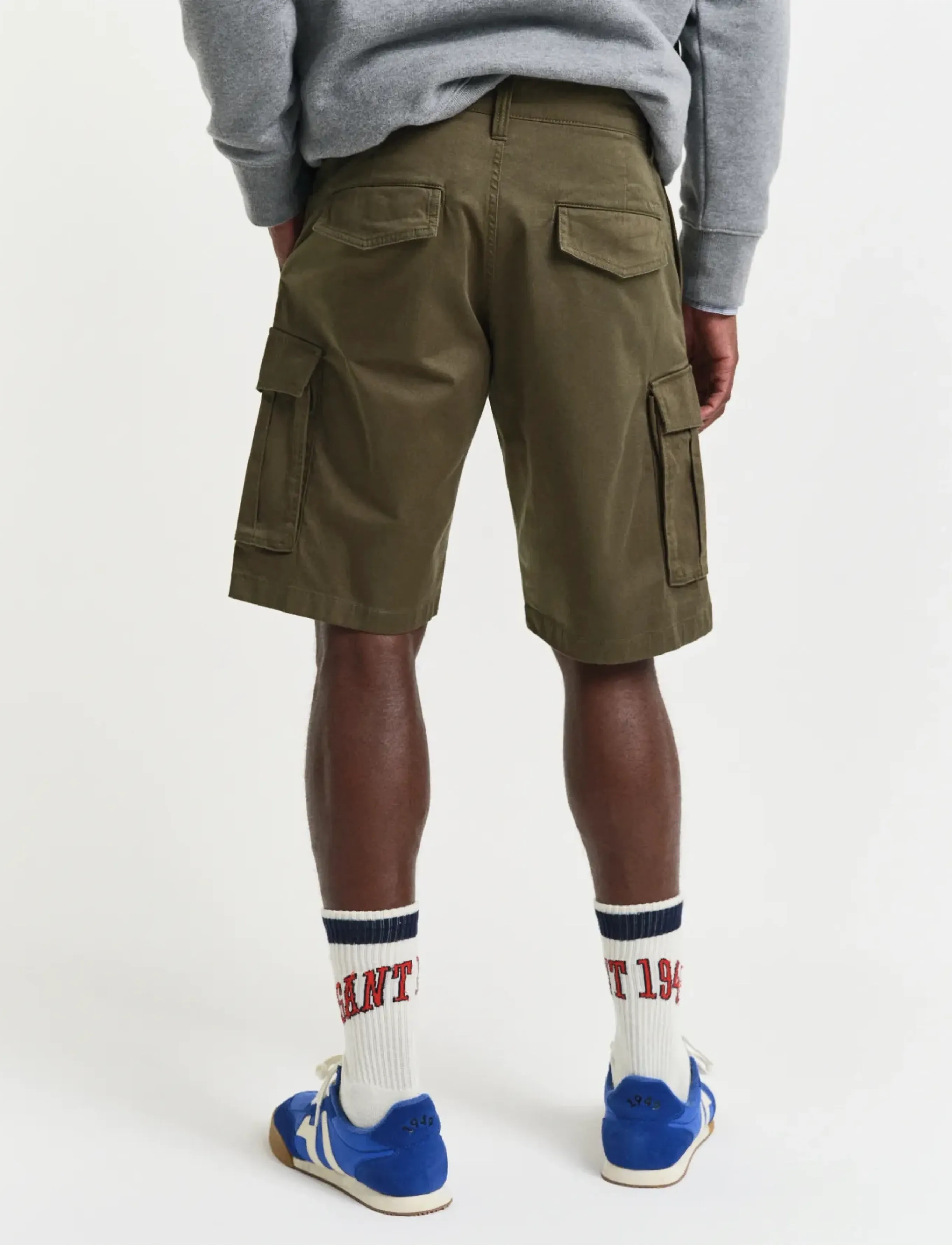 Gant - RELAXED TWILL CARGO SHORTS - lühikesed kargopüksid - juniper green - 3