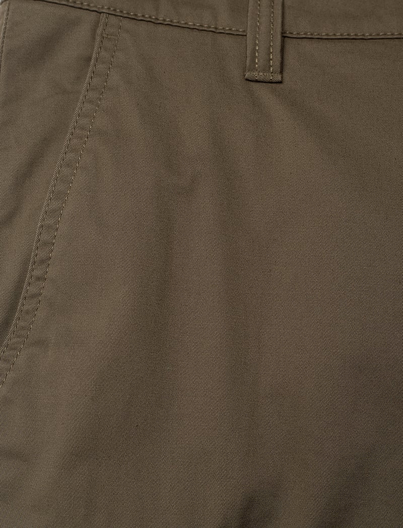 GANT - RELAXED TWILL CARGO SHORTS - cargo shorts - juniper green - 2