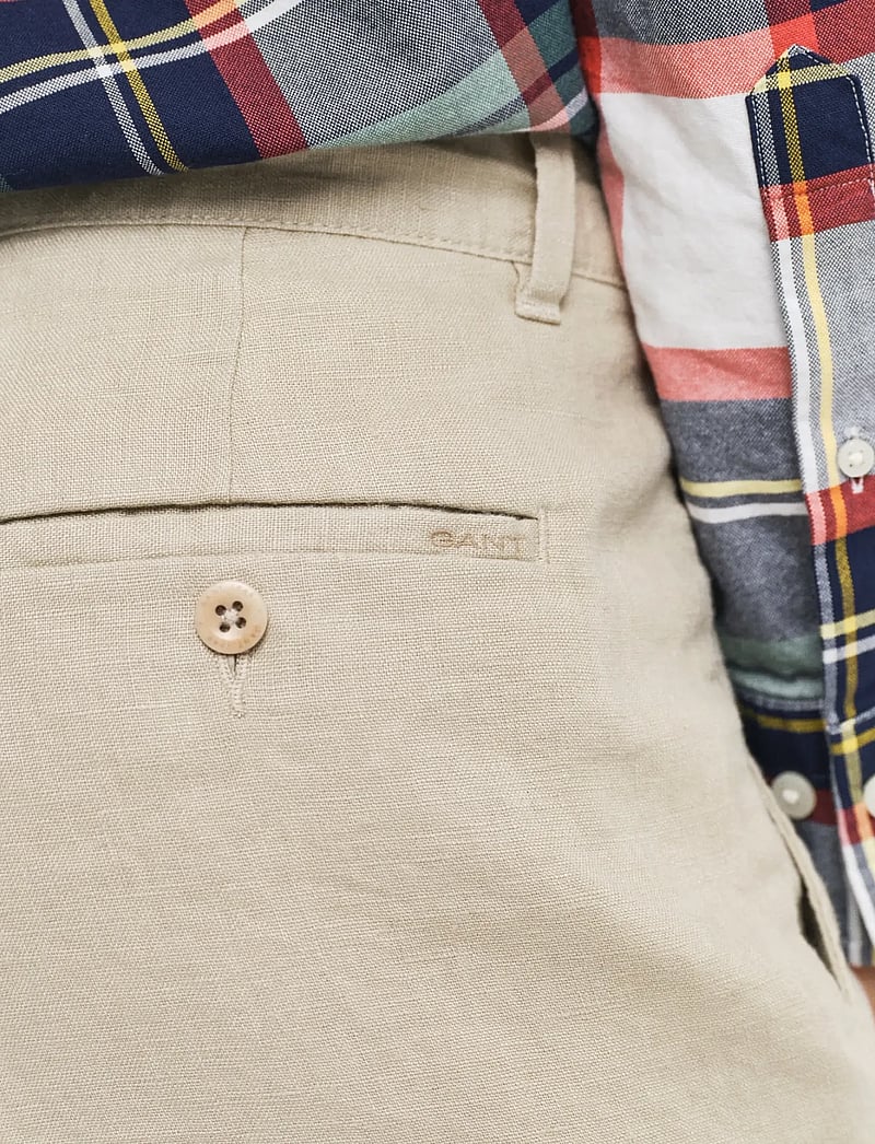 GANT - RELAXED LINEN DS SHORTS - szorty lniane - dry sand - 4