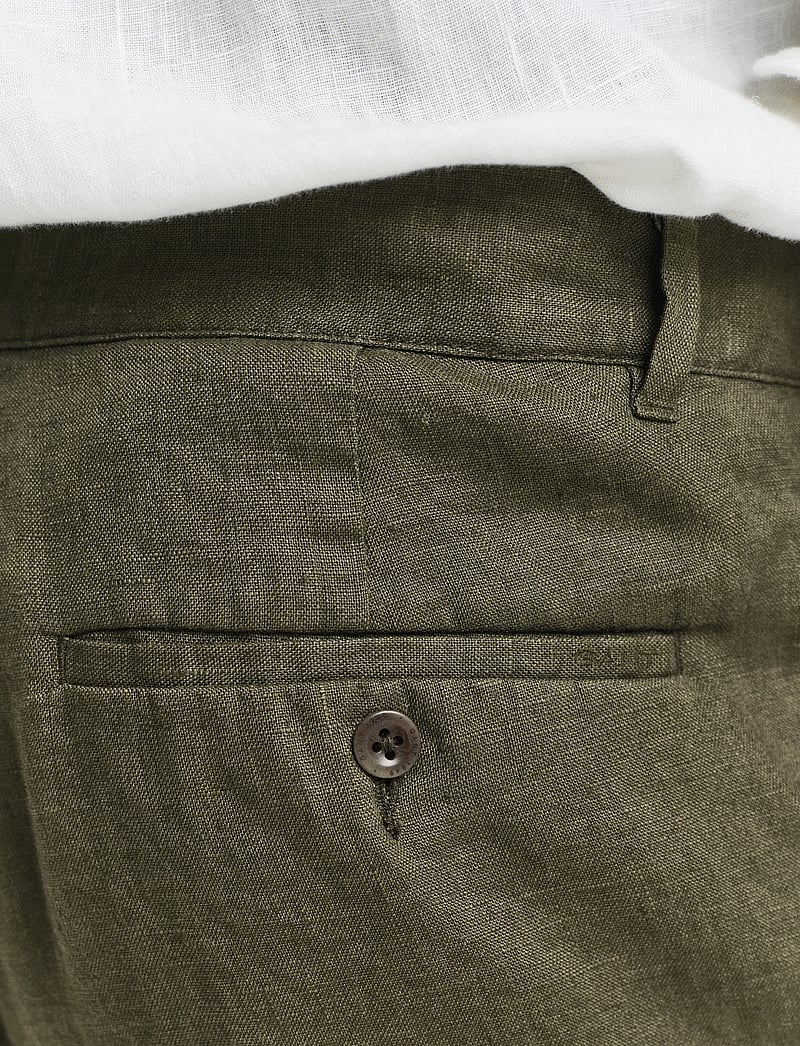 GANT - RELAXED LINEN DS SHORTS - hørshorts - juniper green - 3