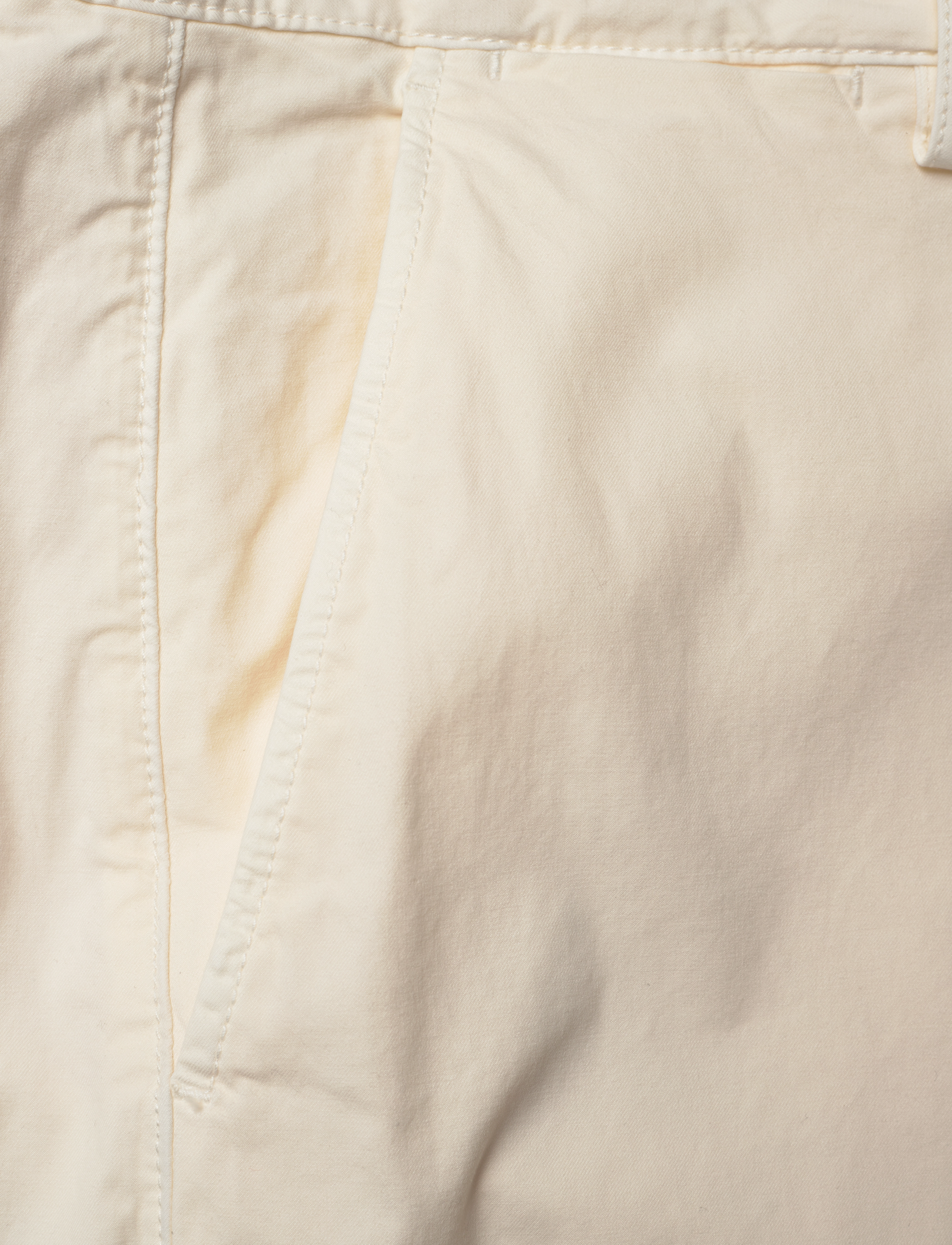 GANT - SLIM SUNFADED SHORTS - cream - 2
