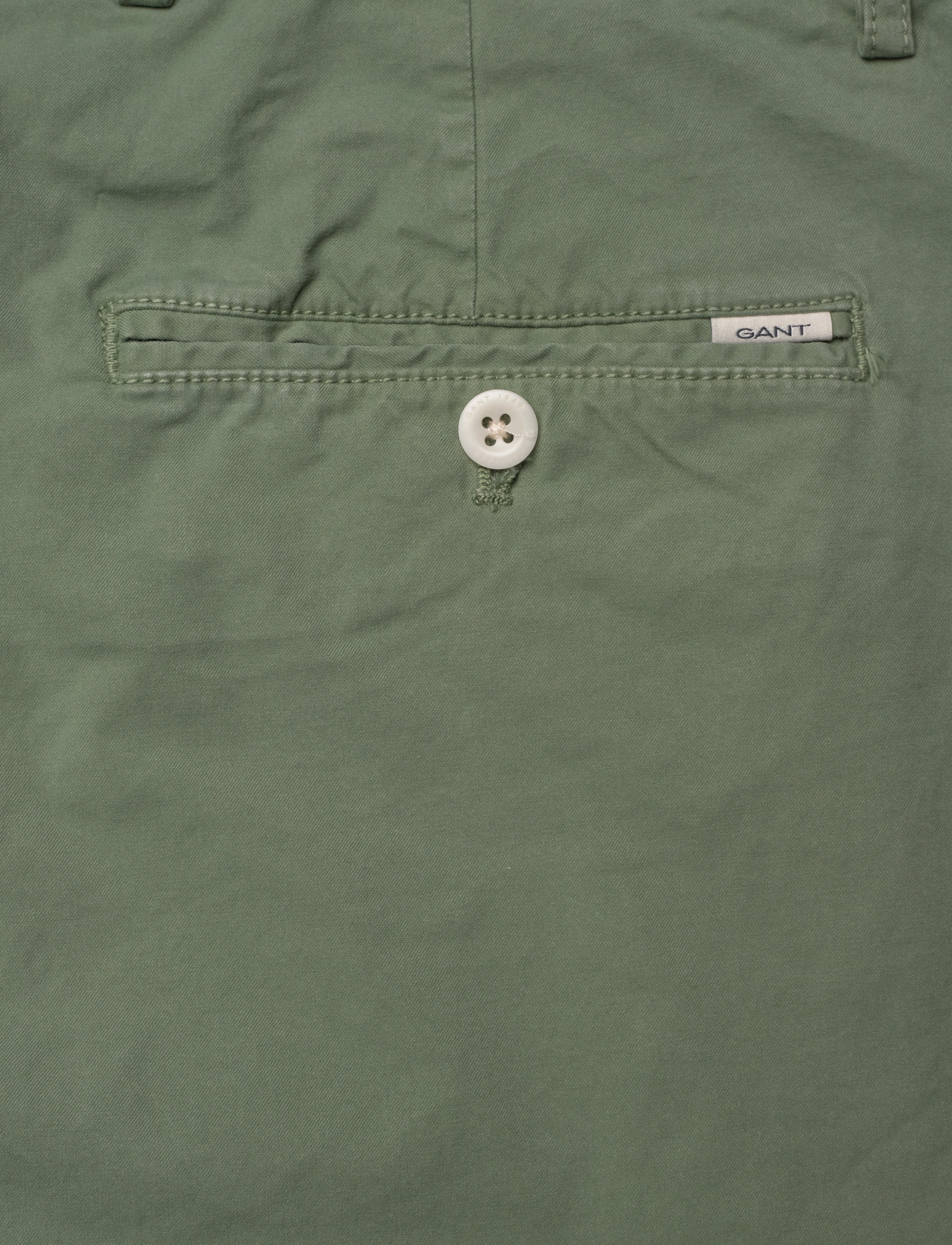 GANT - SLIM SUNFADED SHORTS - kalamata green - 4