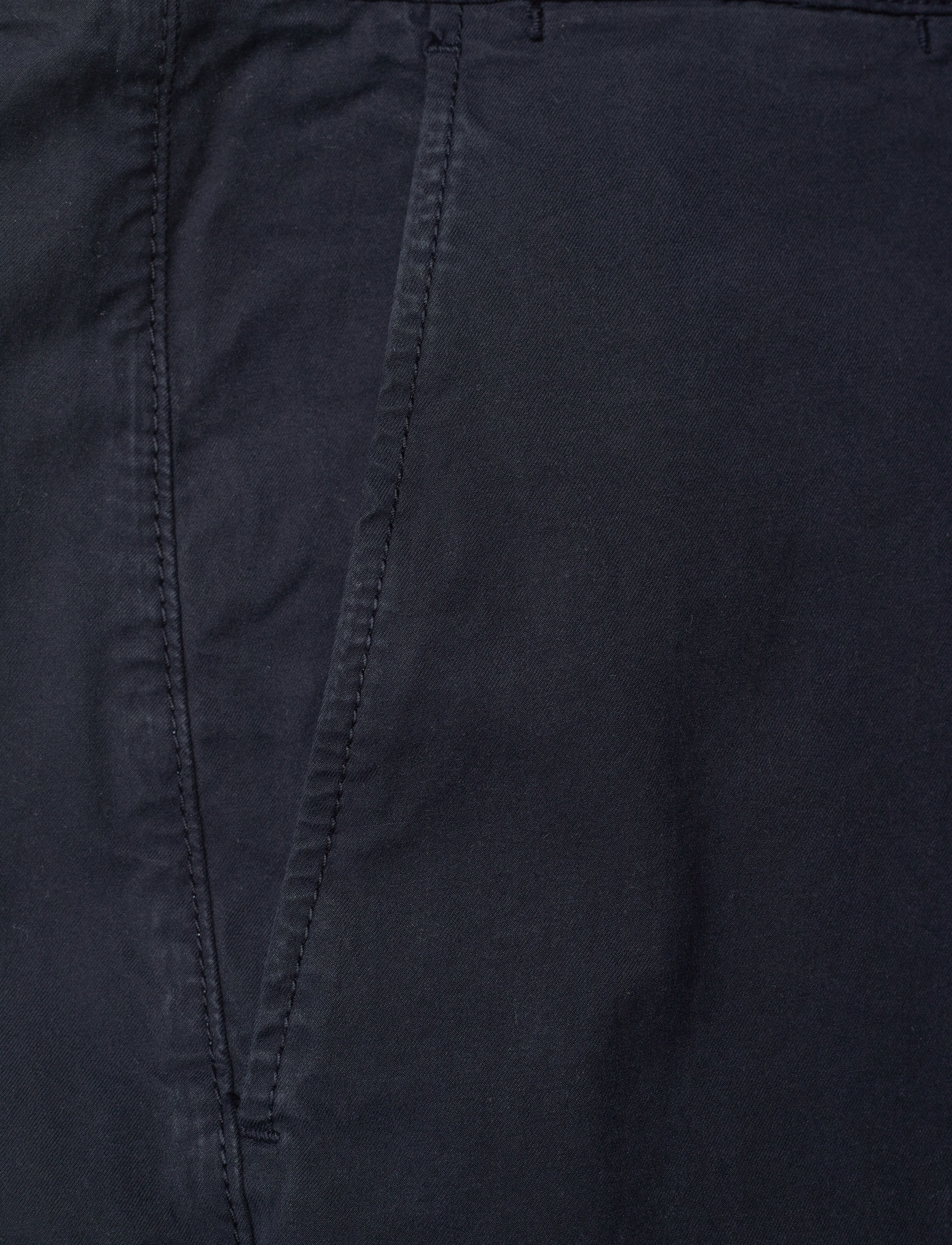 GANT - SLIM SUNFADED SHORTS - marine - 2