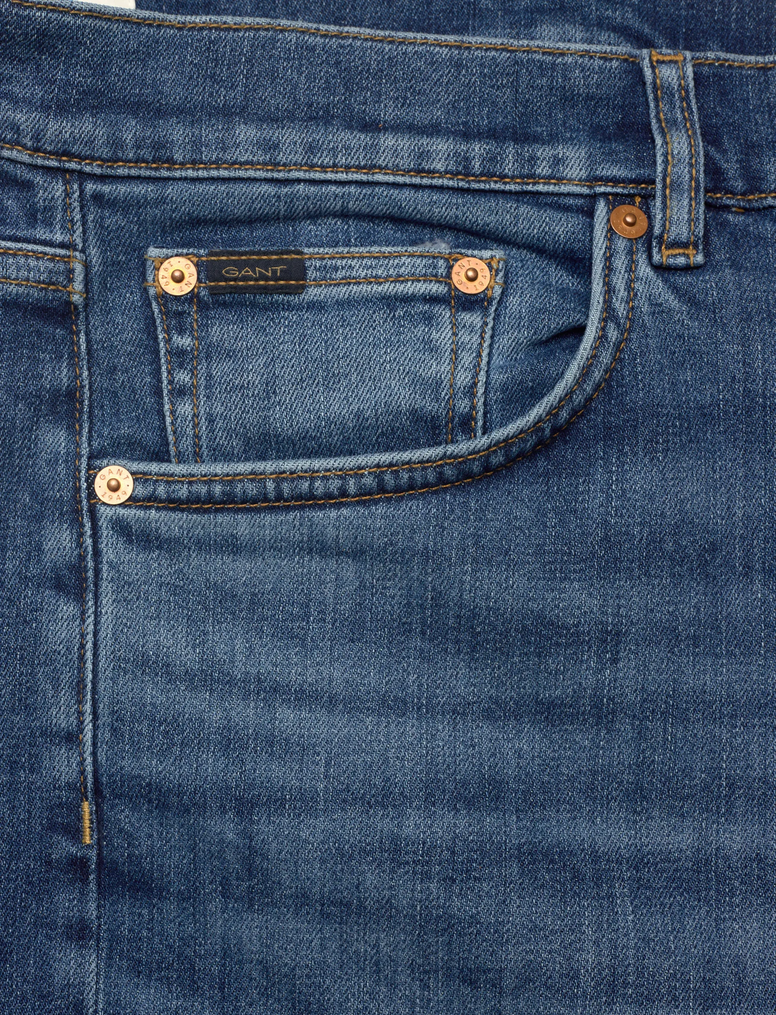 Gant - REG GANT JEANS SHORTS - short en jean - mid blue broken in - 5
