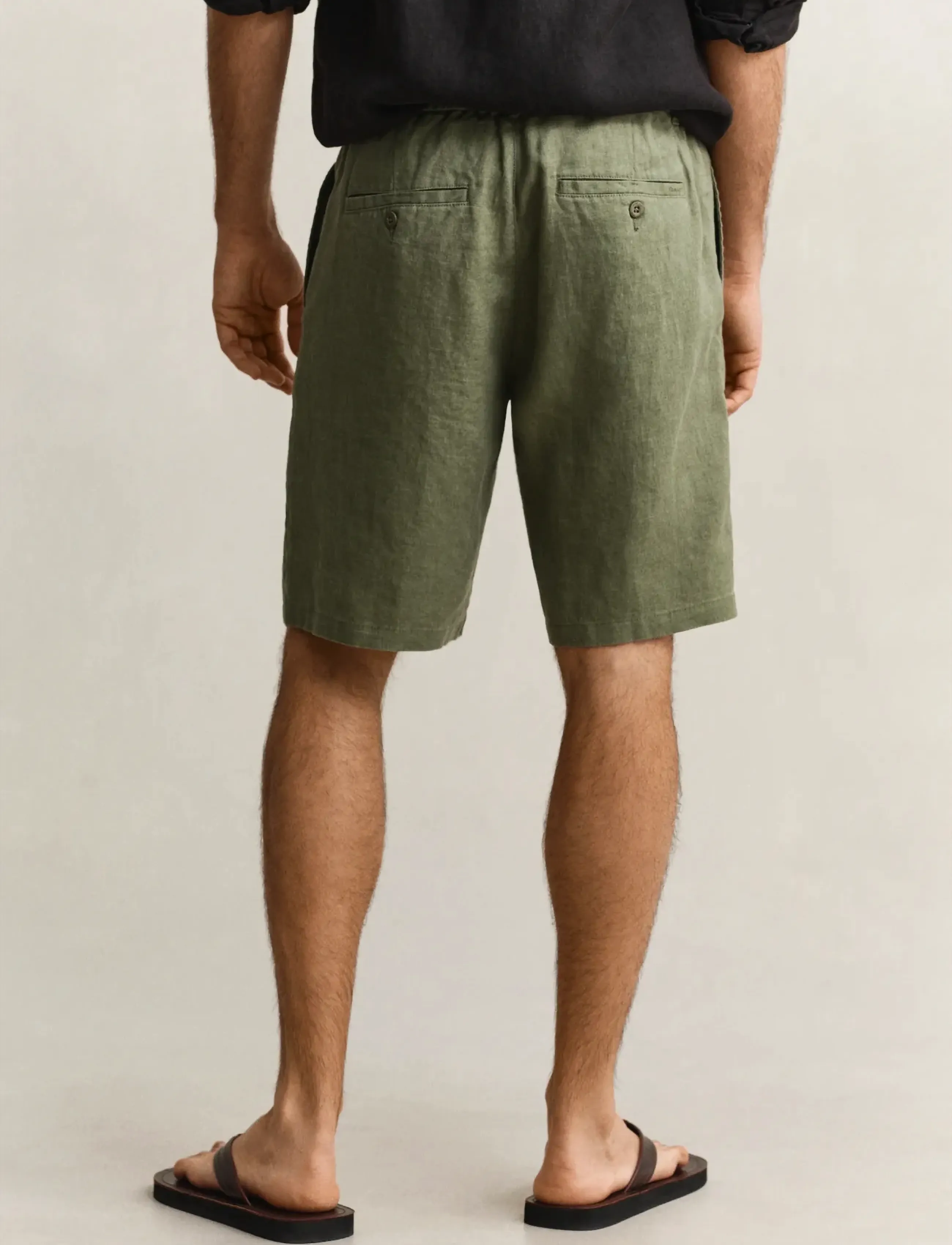 Gant - REG LINEN DS SHORTS - linased lühikesed püksid - dry herb green - 2