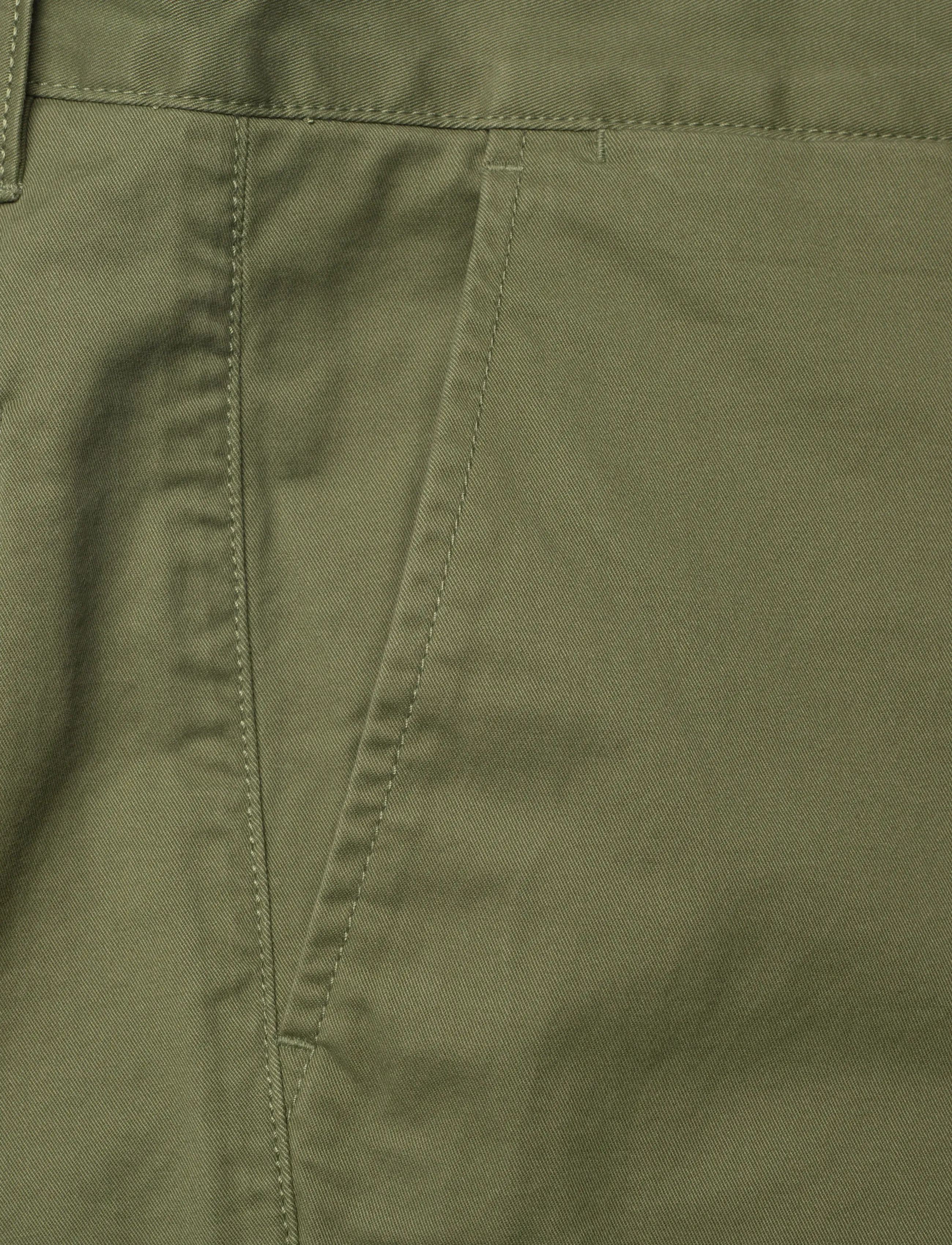 Gant - REG CLASSIC CHINO SHORTS - chinos shorts - dry herb green - 5