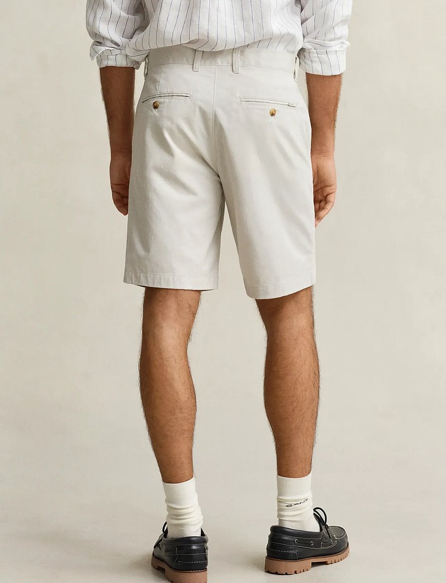 Gant - REG CLASSIC CHINO SHORTS - chinos shorts - sand - 2