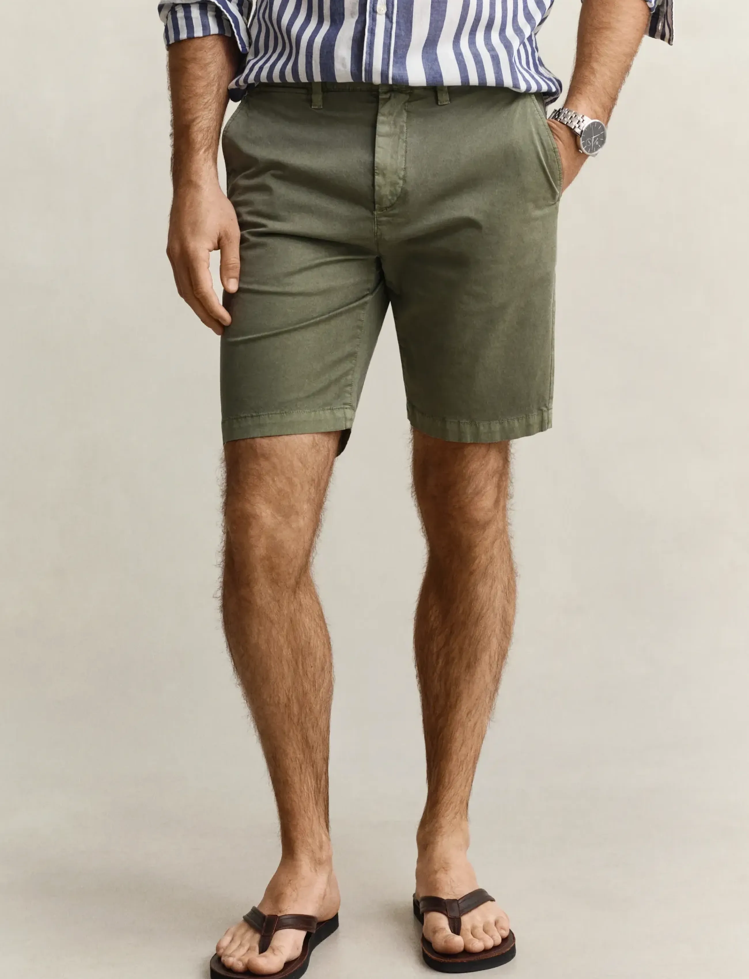 Gant - REG SUNFADED CHINO SHORTS - chinos shorts - dry herb green - 3