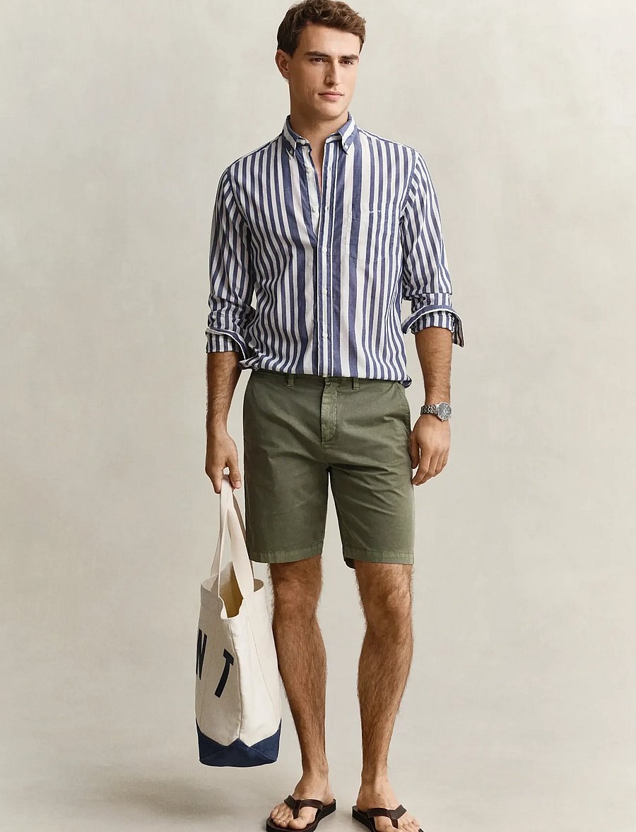 Gant - REG SUNFADED CHINO SHORTS - chinos shorts - dry herb green - 4