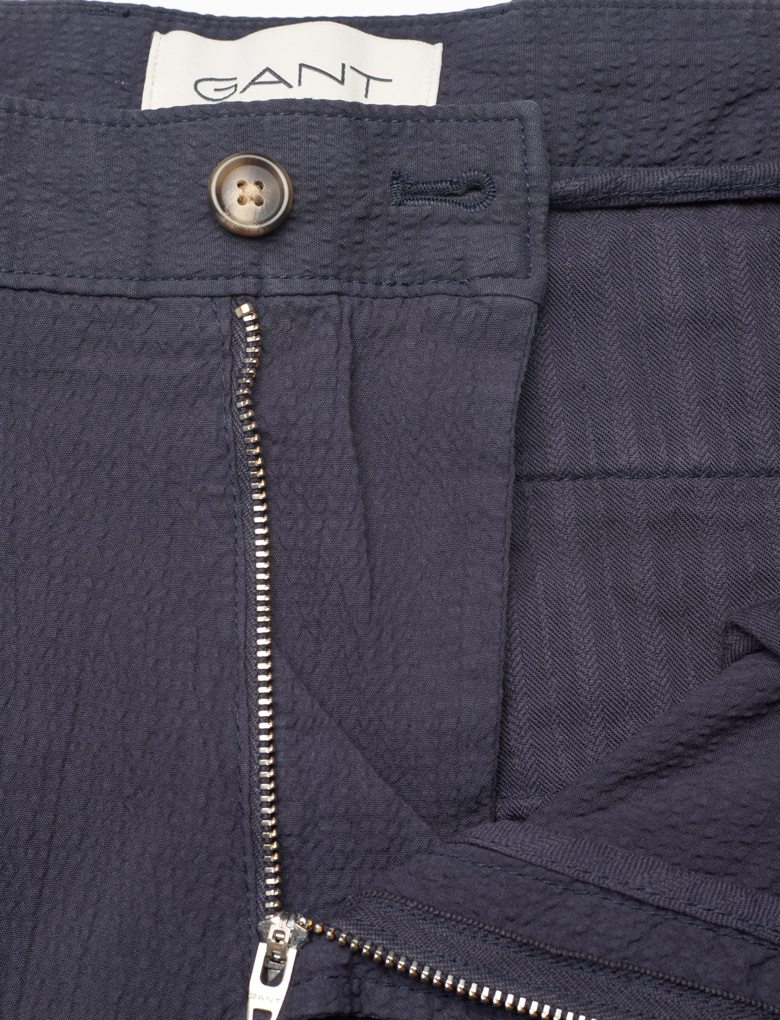 Gant - REG GMNT DYED SEERSUCKER SHORTS - casual shorts - evening blue - 3