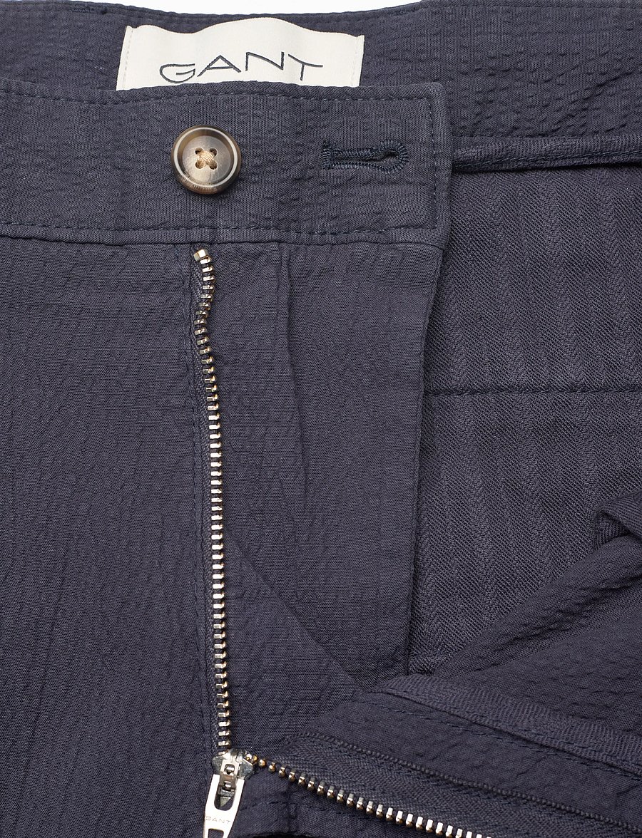 Gant - REG GMNT DYED SEERSUCKER SHORTS - casual shorts - evening blue - 3