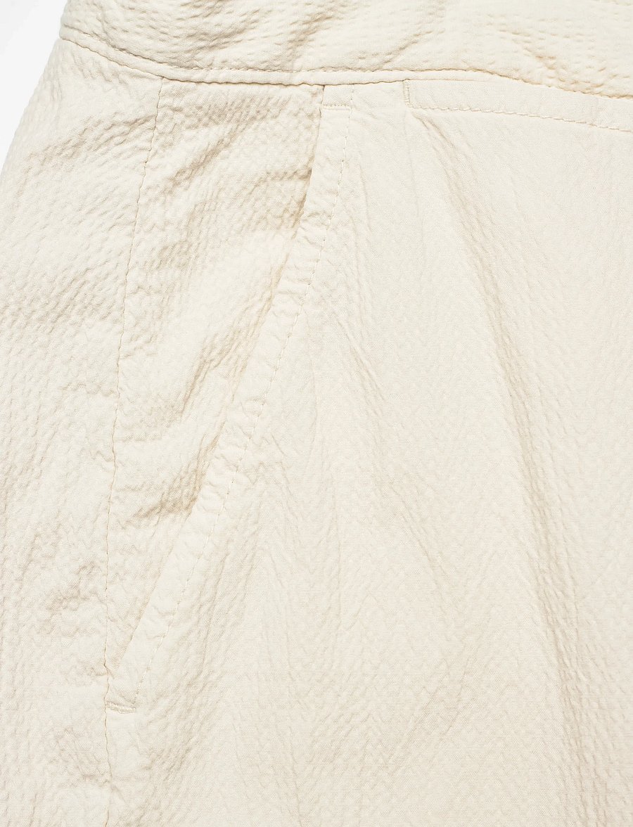 Gant - REG GMNT DYED SEERSUCKER SHORTS - casual shorts - sand - 5