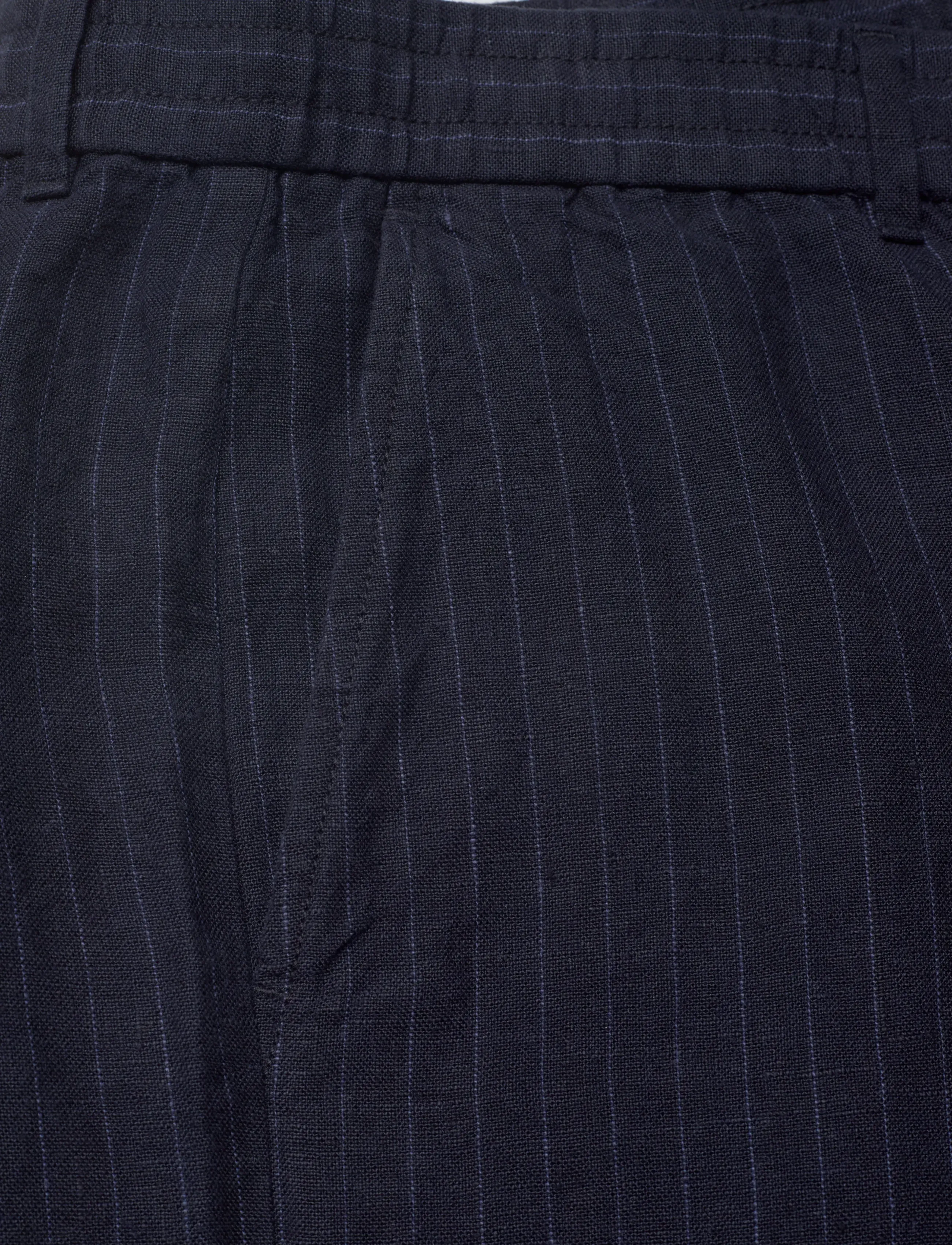 Gant - REG STRIPED LINEN DS SHORTS - hørshorts - evening blue - 5