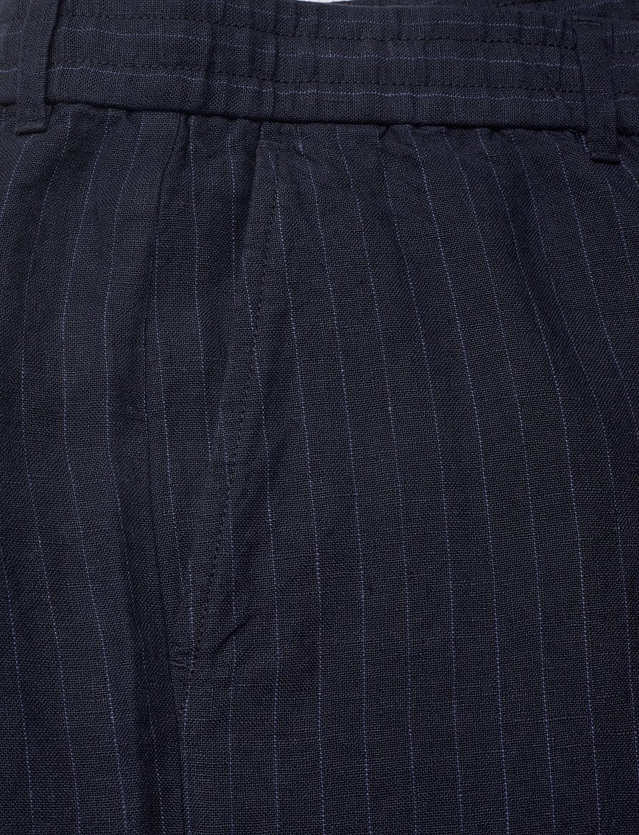 Gant - REG STRIPED LINEN DS SHORTS - hørshorts - evening blue - 5