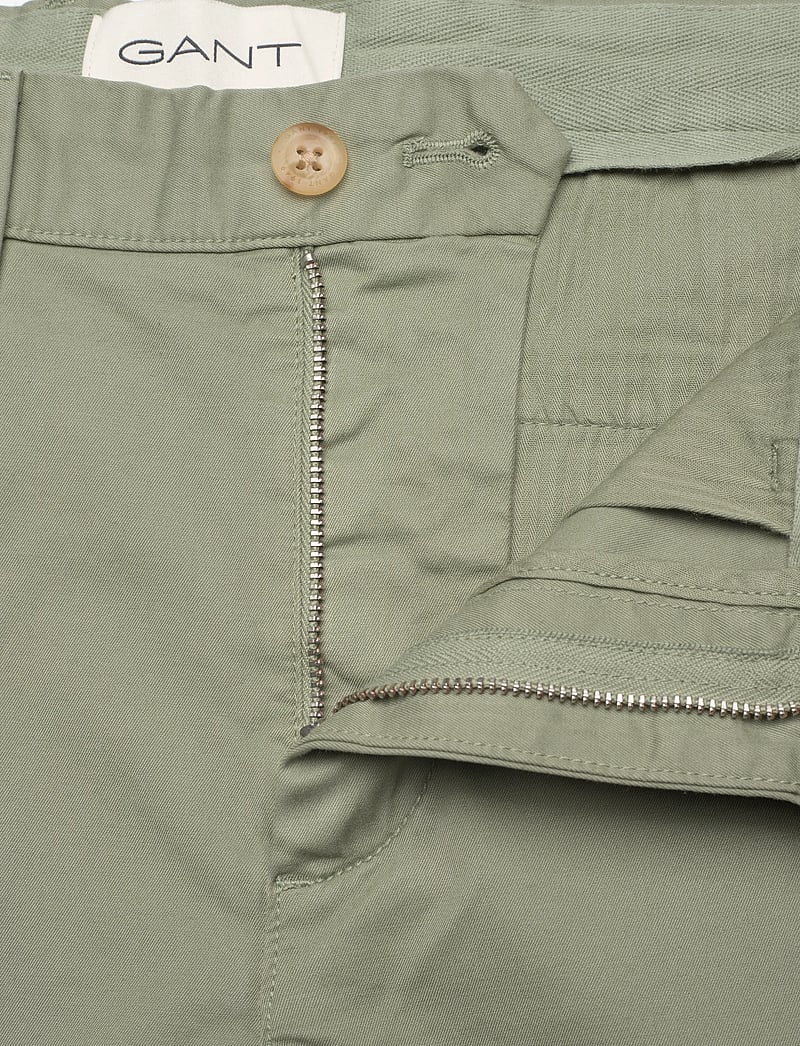 GANT - REG SUNFADED SHORTS - chinos shorts - kalamata green - 3