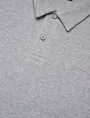 GANT - WAFFLE TEXTURE SS-PIQUE - polo shirts - grey melange - 2