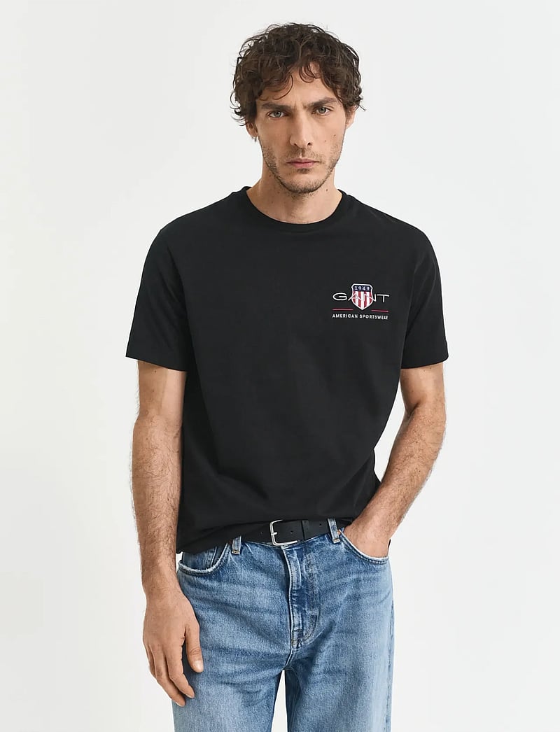 GANT - Archive Shield T-Shirt - short-sleeved t-shirts - black - 0