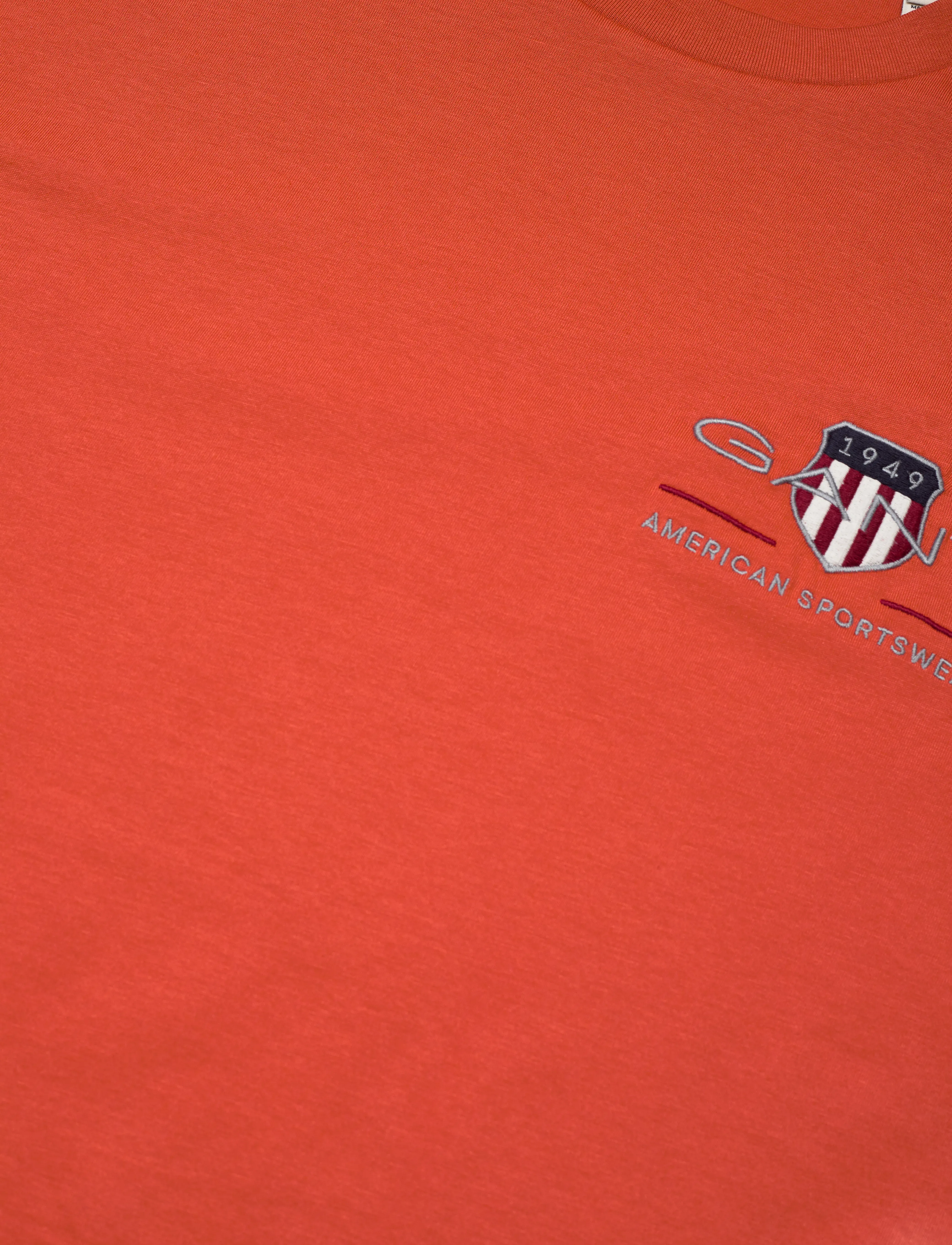 Gant - REG ARCHIVE SHIELD EMB SS T-SHIRT - t-shirts à manches courtes - deep orange - 2