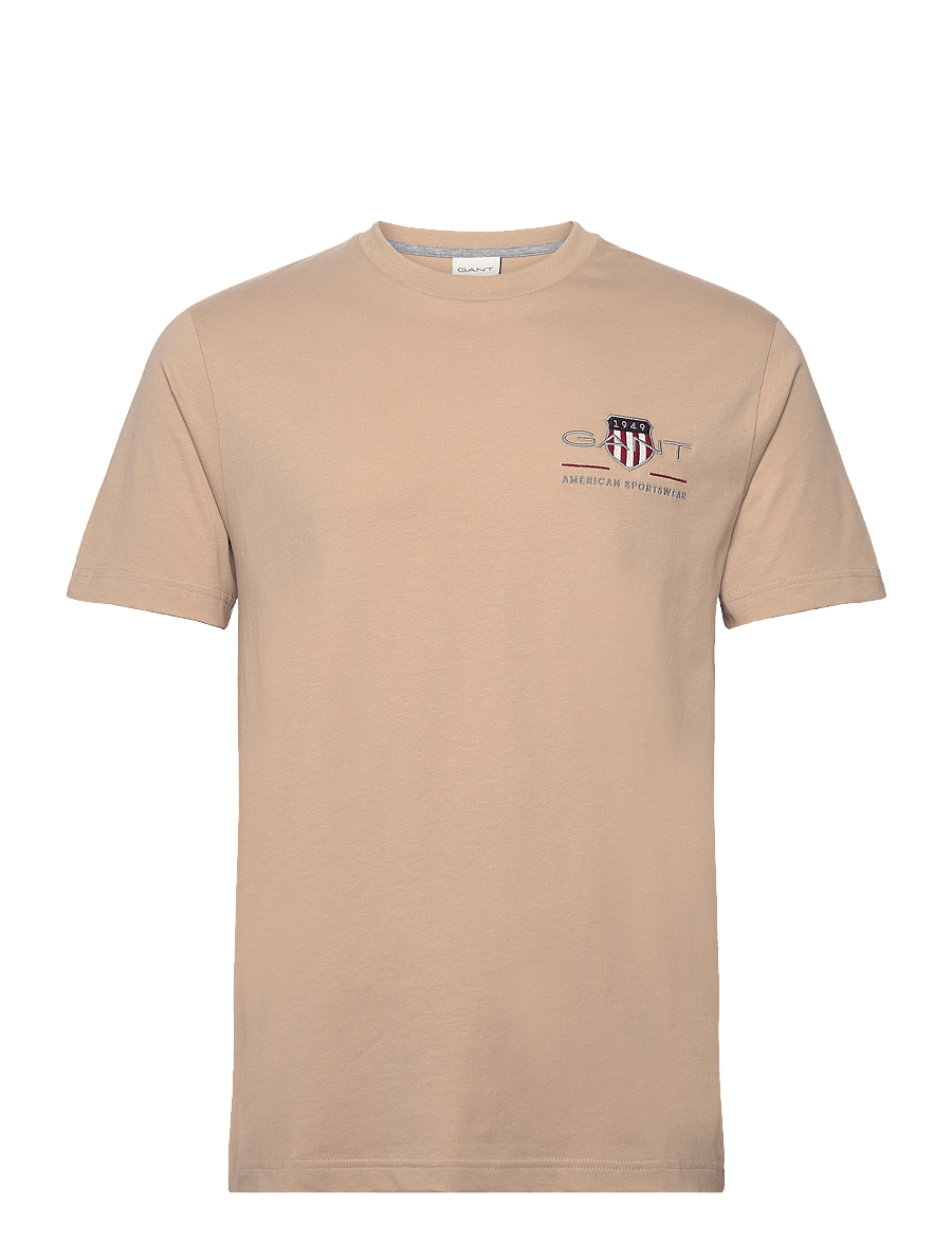 Gant - REG ARCHIVE SHIELD EMB SS T-SHIRT - kurzärmelig - dry sand - 0