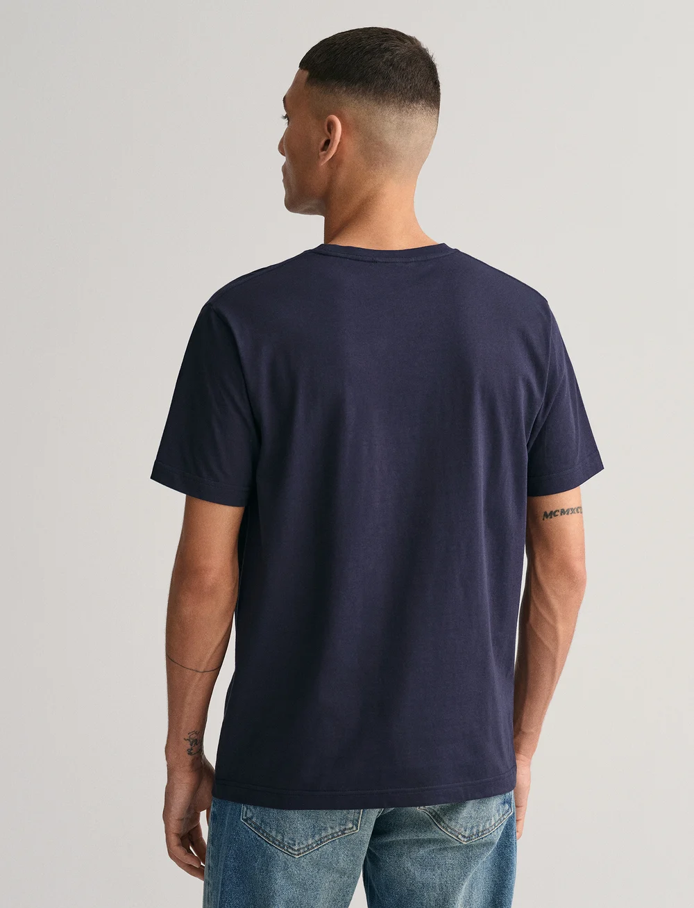 GANT - REG ARCHIVE SHIELD EMB SS T-SHIRT - lyhythihaiset - evening blue - 3