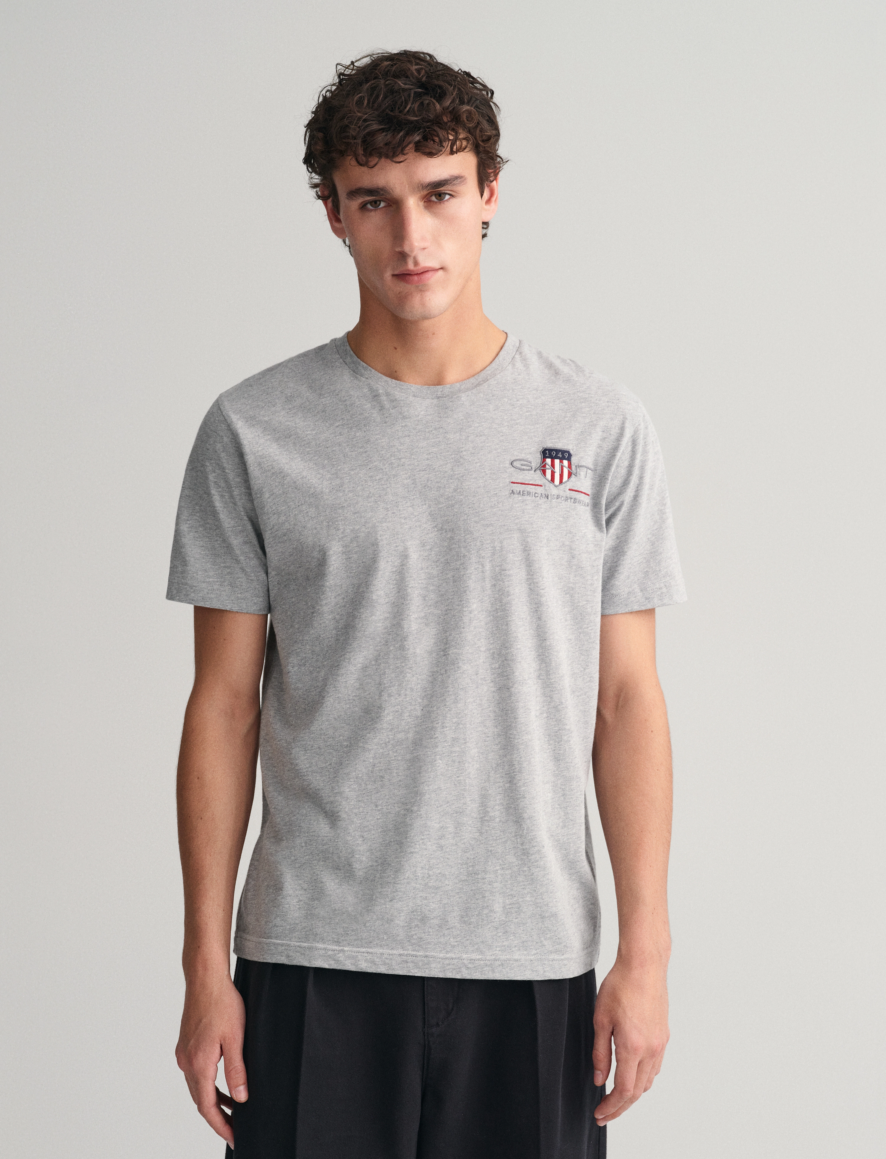 Gant REG ARCHIVE SHIELD EMB SS T-SHIRT - Gant - GREY MELANGE / grey