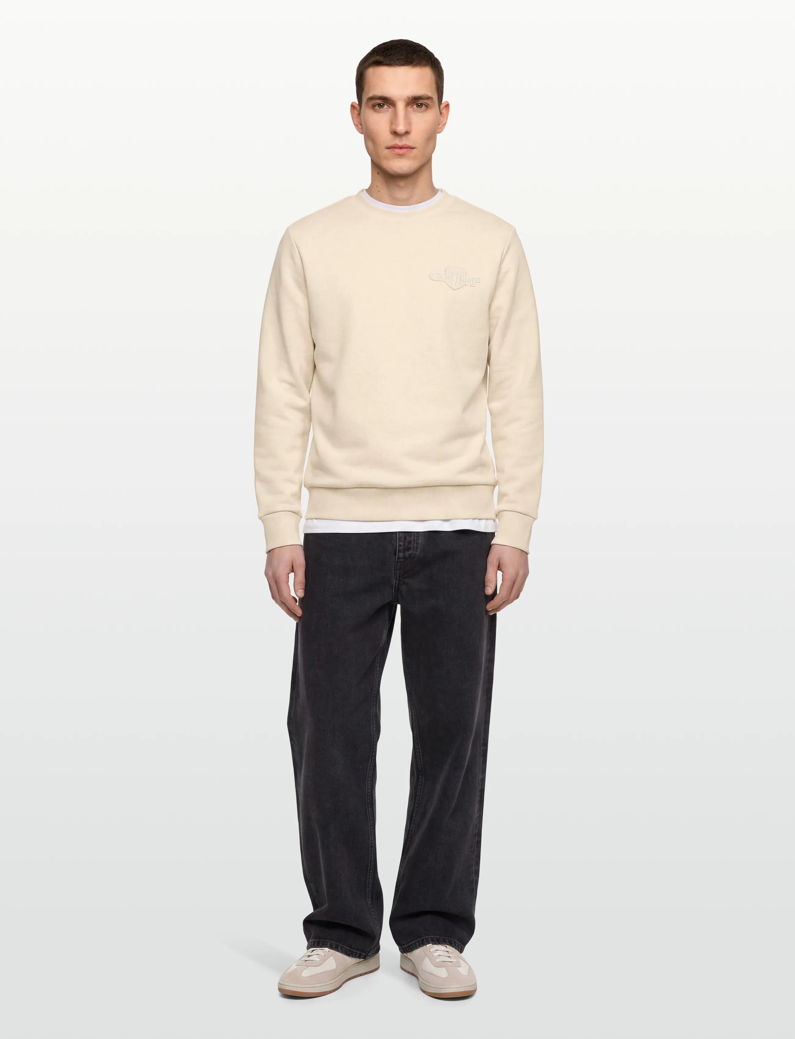 Gant - REG TONAL SHIELD C-NECK SWEAT - sweatshirts - cream - 0