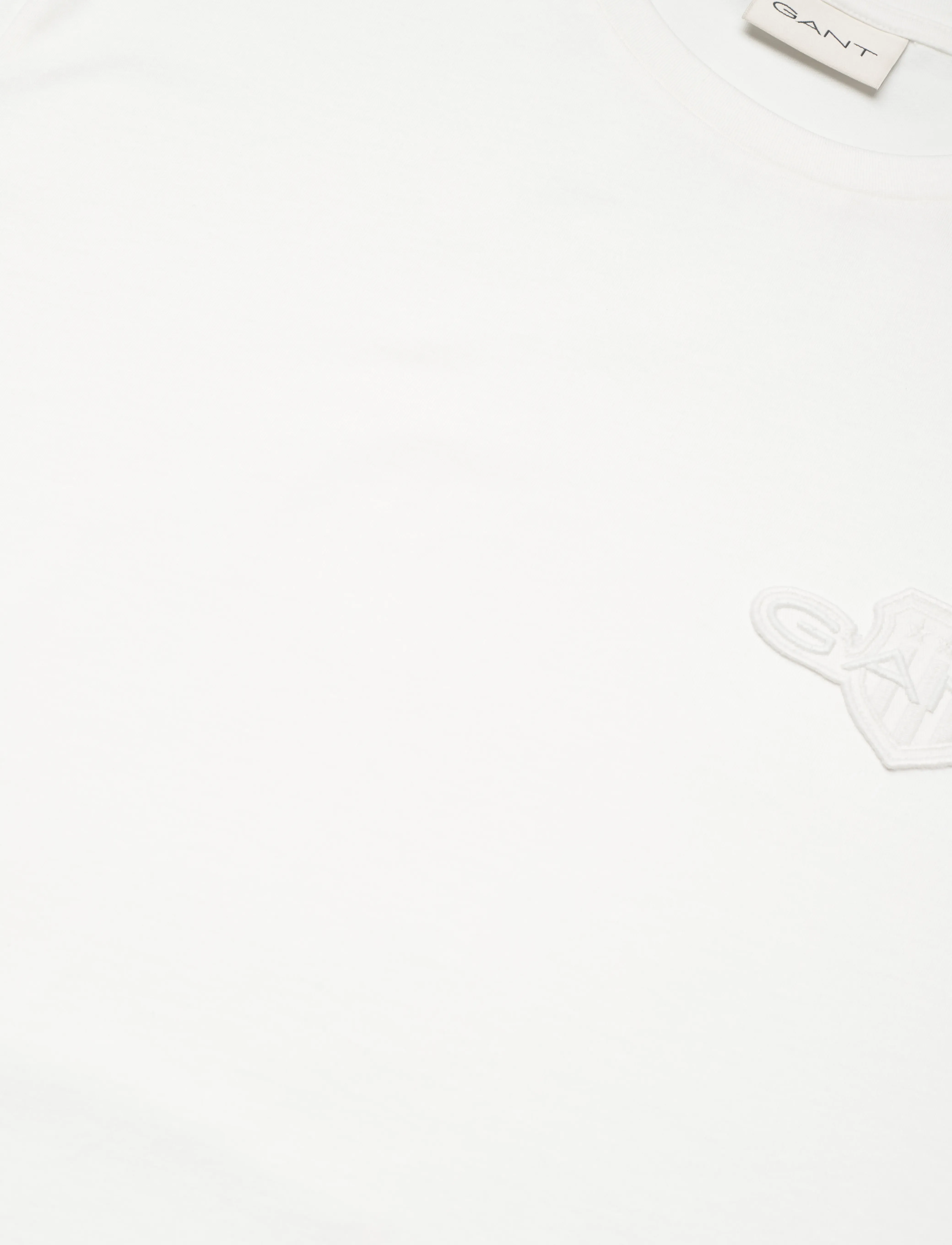 Gant - REG TONAL SHIELD SS T-SHIRT - kortærmede t-shirts - eggshell - 2