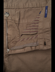 GANT - REGULAR EVERYDAY SHORTS - chino shorts - desert brown - 3