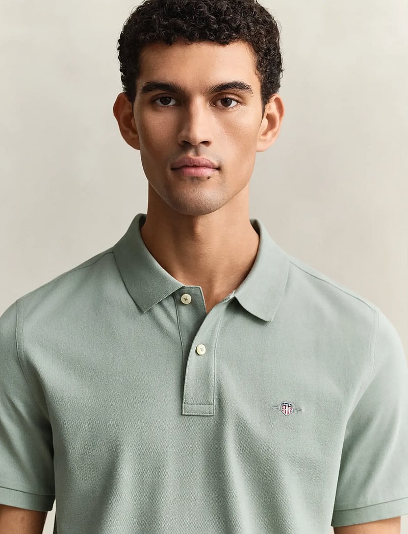 GANT - REG SHIELD SS PIQUE POLO - kortærmede poloer - ceramic grey - 3