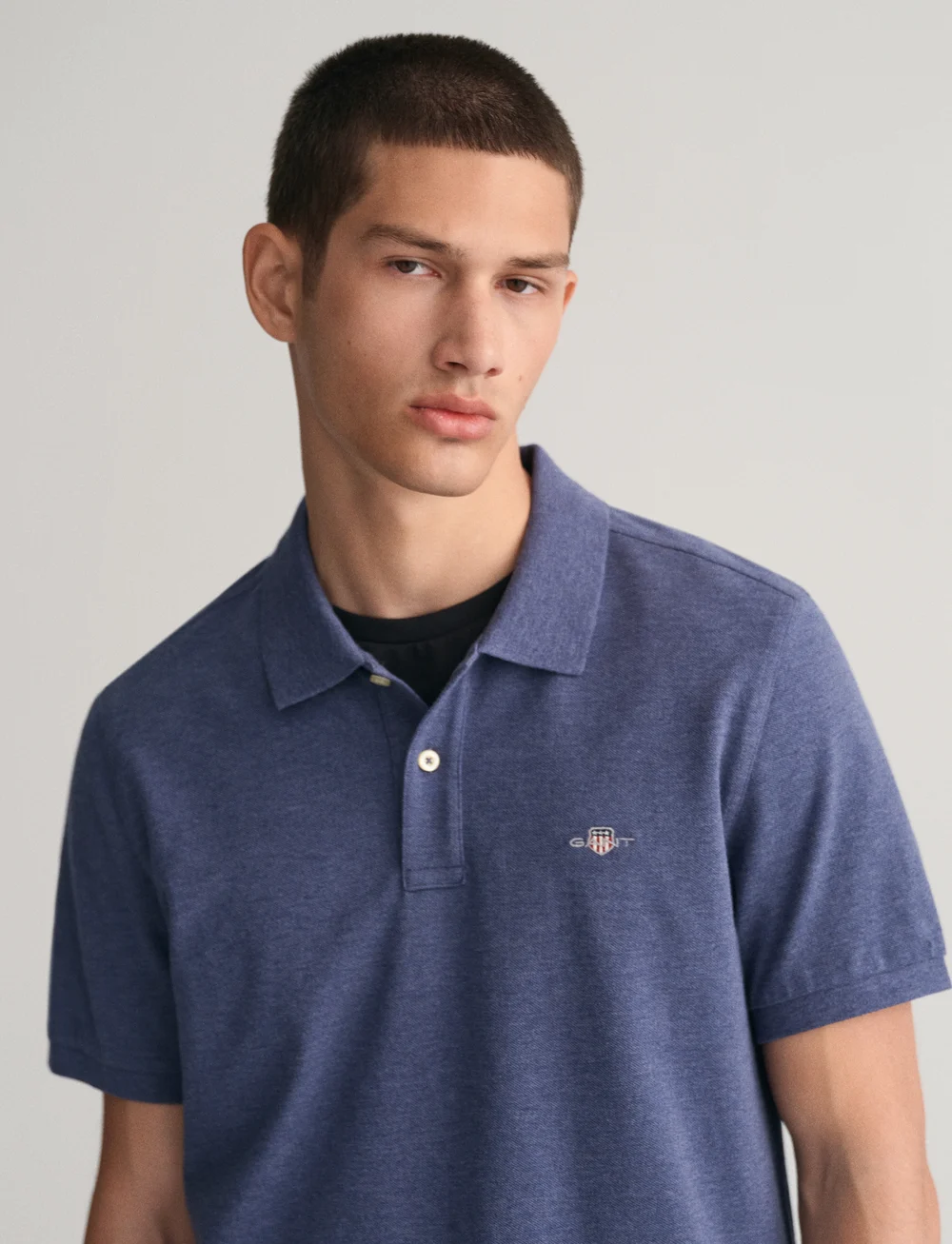 GANT - REG SHIELD SS PIQUE POLO - kortærmede poloer - dark jeansblue melange - 4