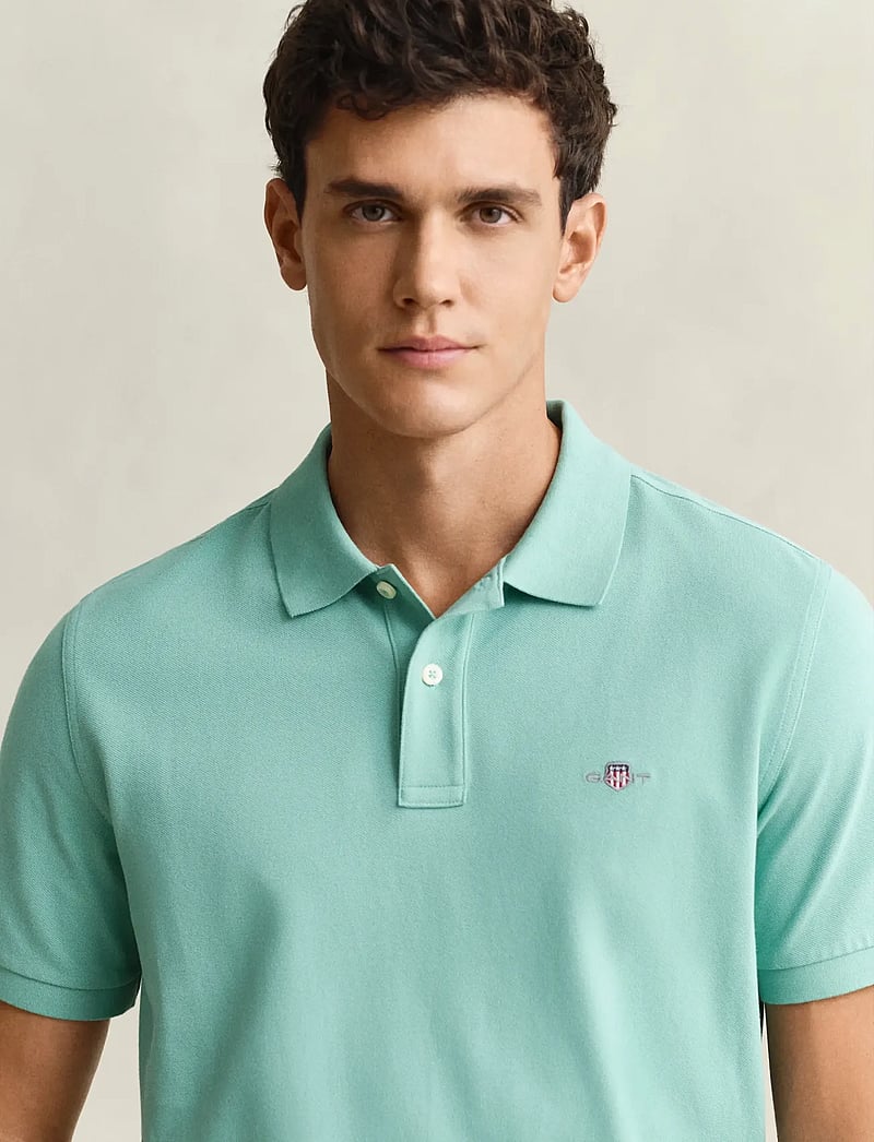 GANT - REG SHIELD SS PIQUE POLO - kurzärmelig - muted turquoise - 3