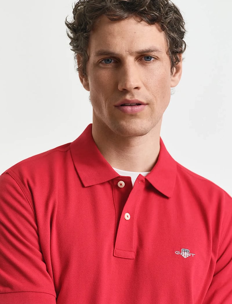 GANT - REG SHIELD SS PIQUE POLO - kortärmade pikéer - ruby red - 4