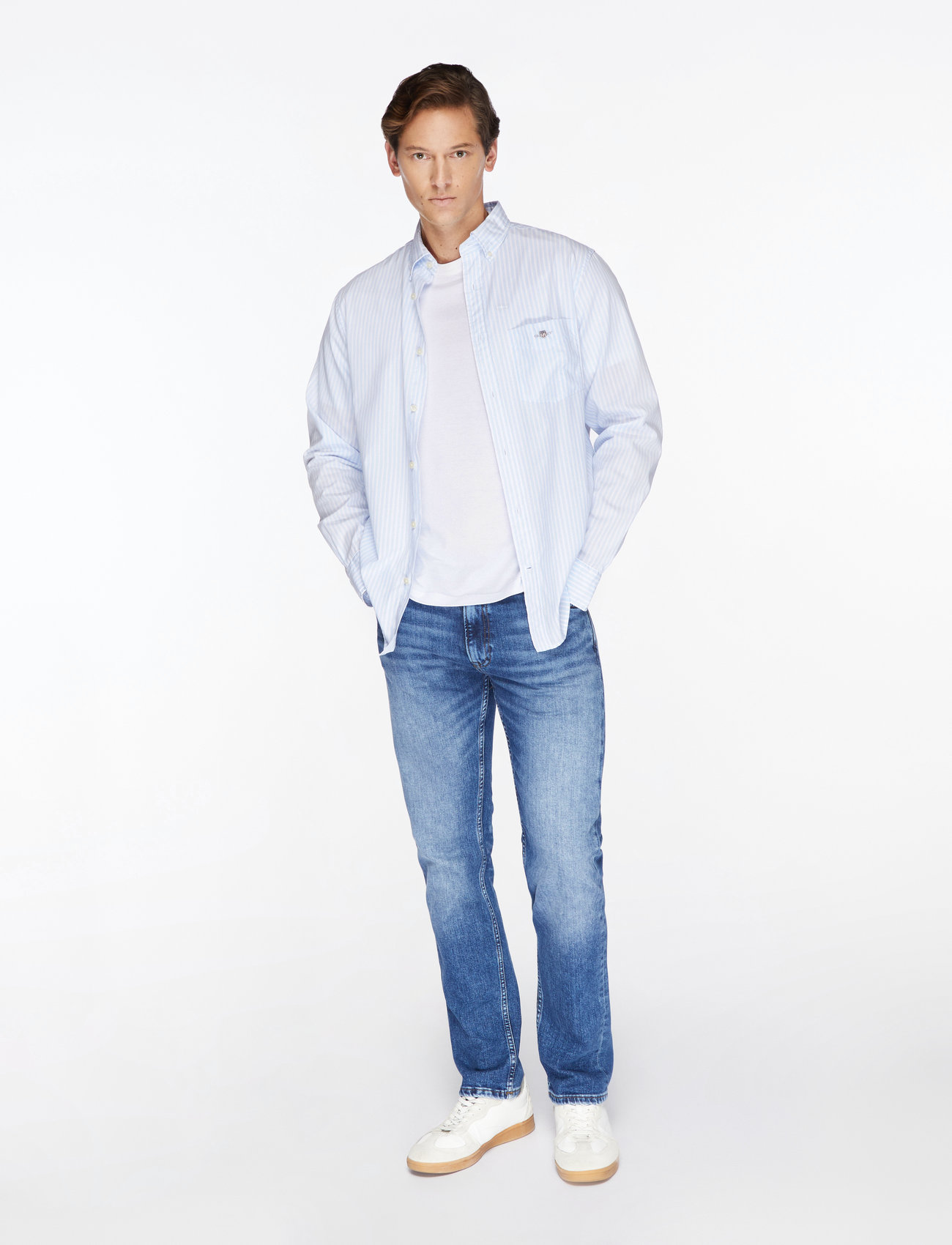 GANT - REG CLASSIC POPLIN STRIPE SHIRT - gestreepte overhemden - light blue - 2