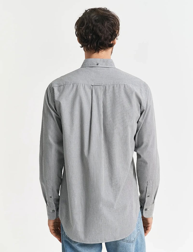 GANT - REG CLASSIC POPLIN BANKER SHIRT - basic-hemden - black - 3